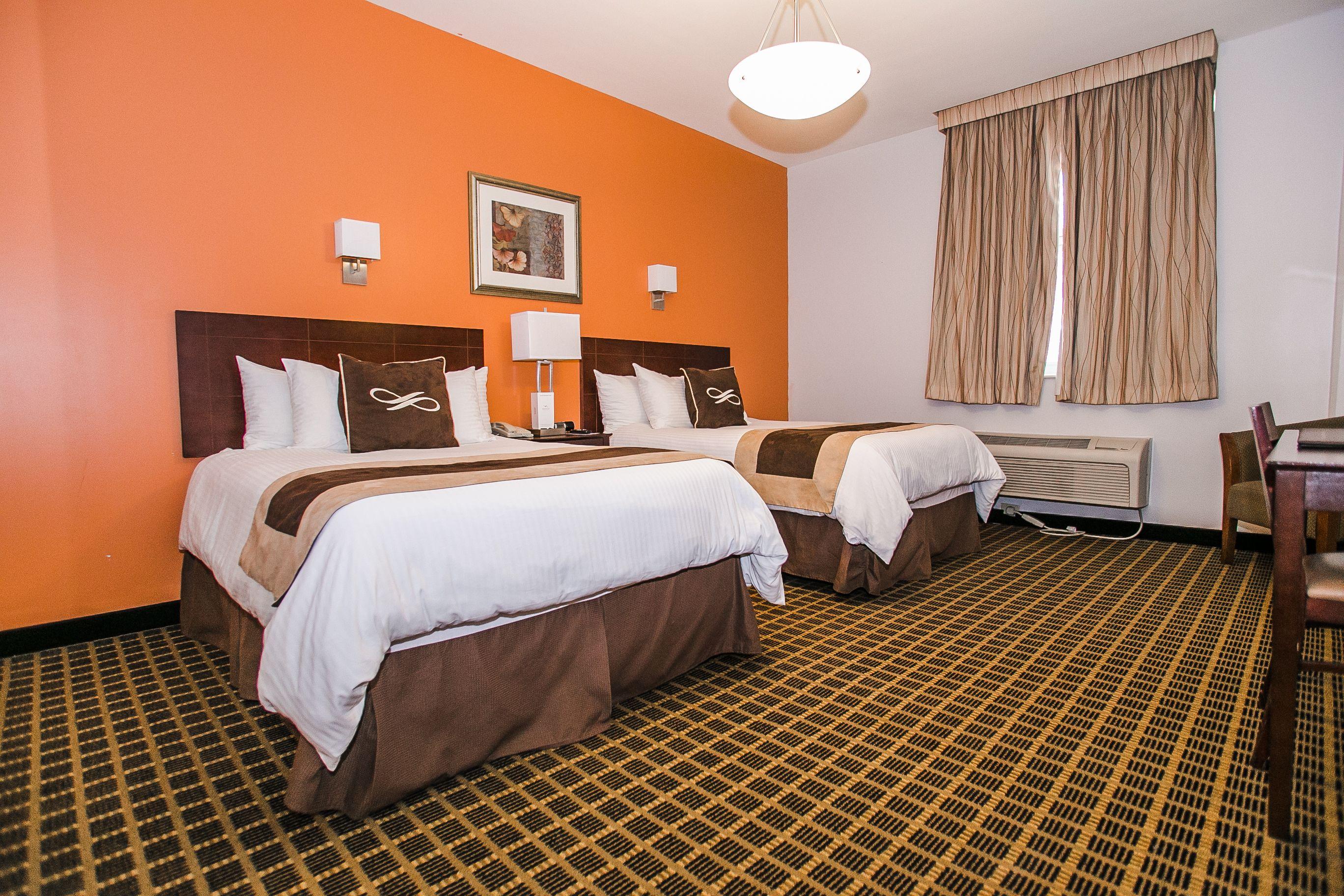 Hotel Pointe Plaza (adults Only) 3*