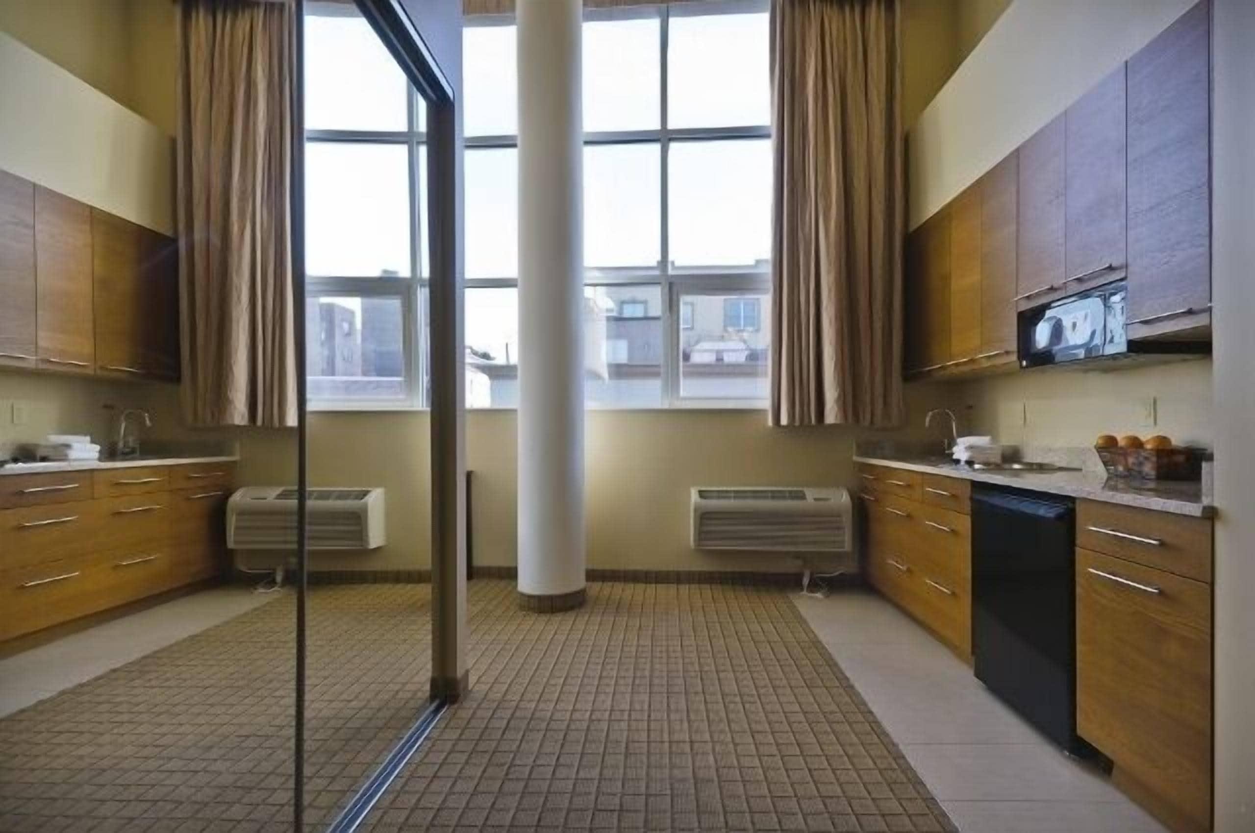 Hotel Pointe Plaza (adults Only) New York