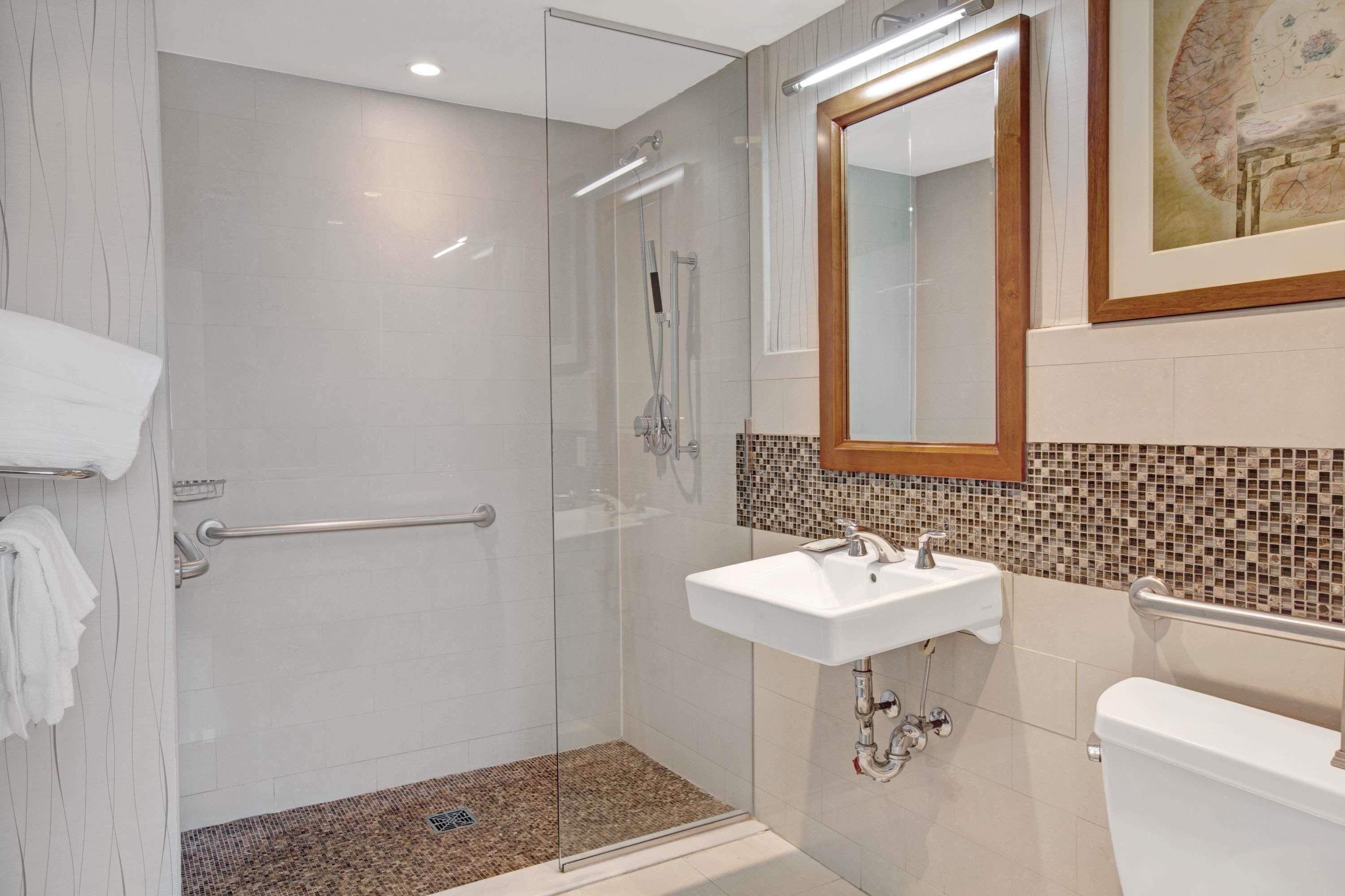 Wyndham Garden Chinatown Hotel New York