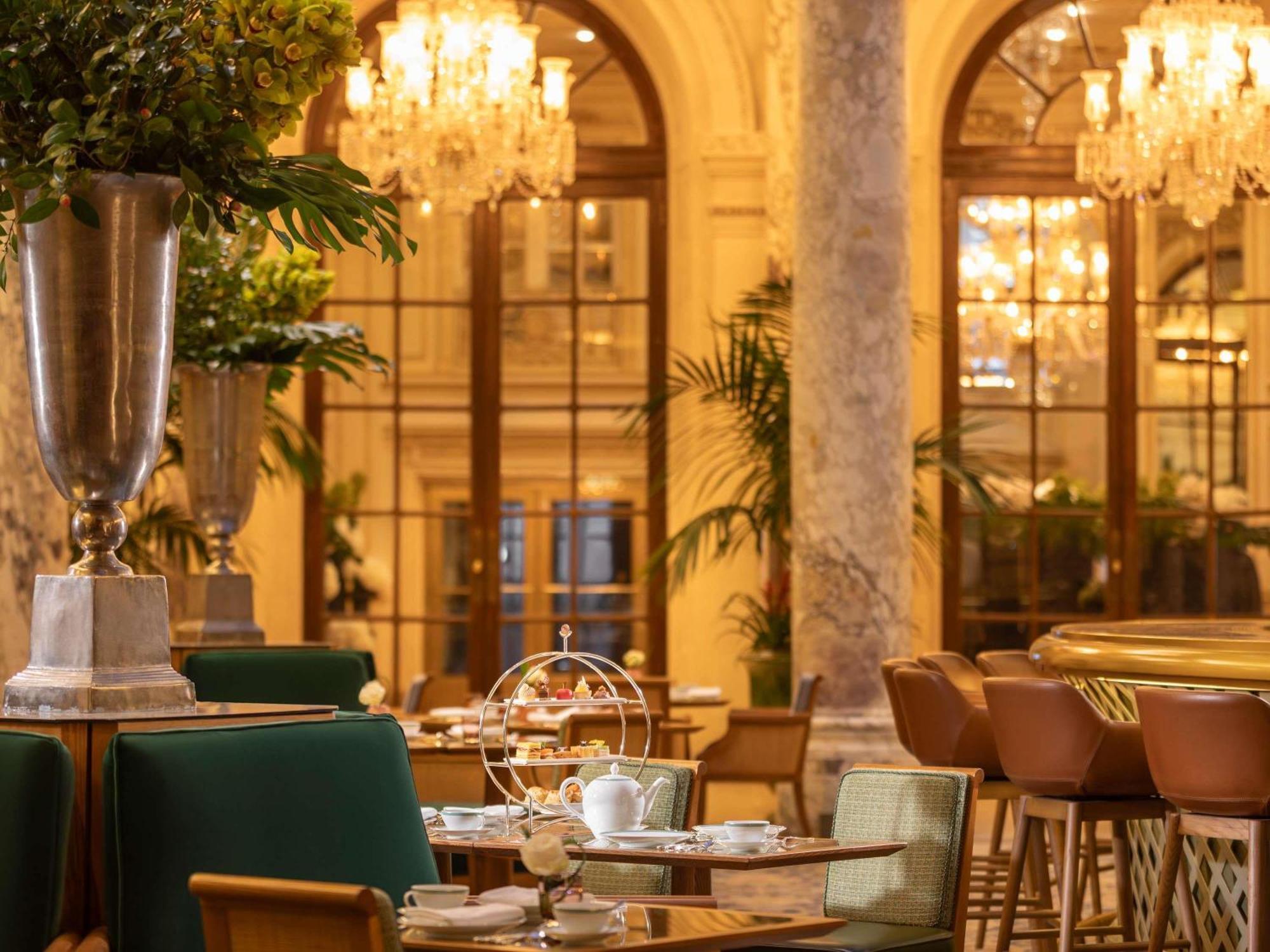 Hotel The Plaza, A Fairmont 5*
