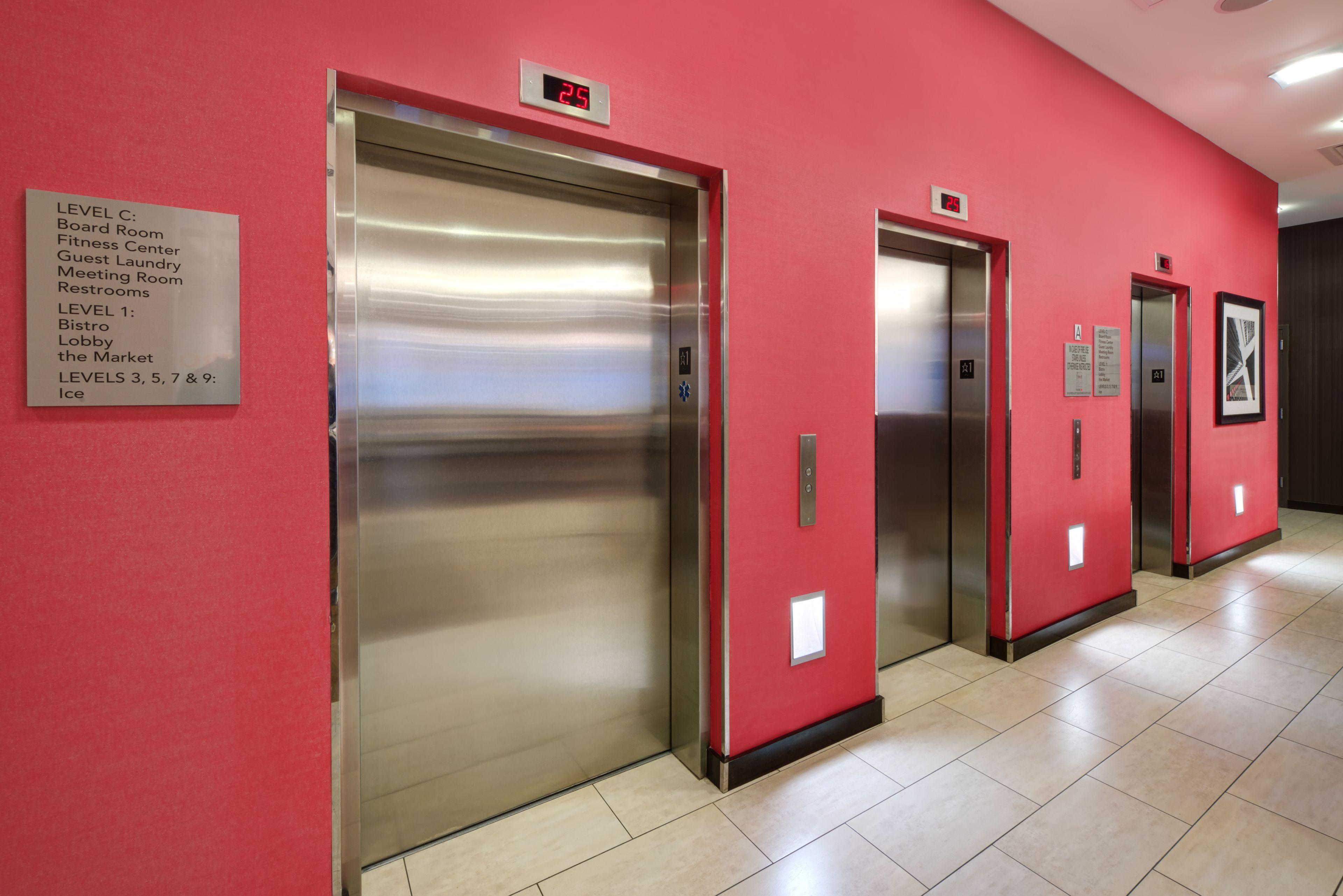 Courtyard By Marriott Times Square West New York