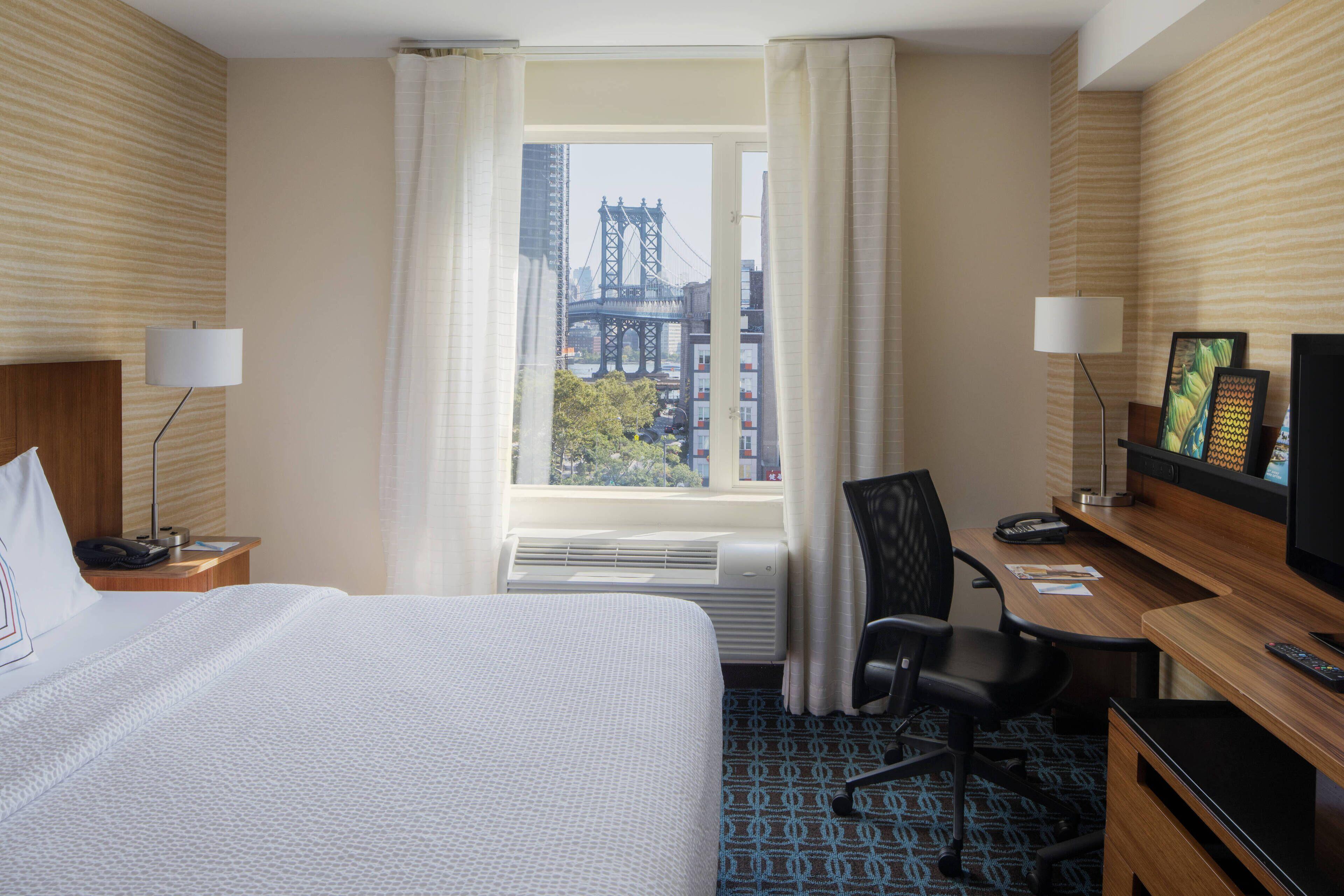 Hotel Fairfield & Manhattan/downtown East 3*