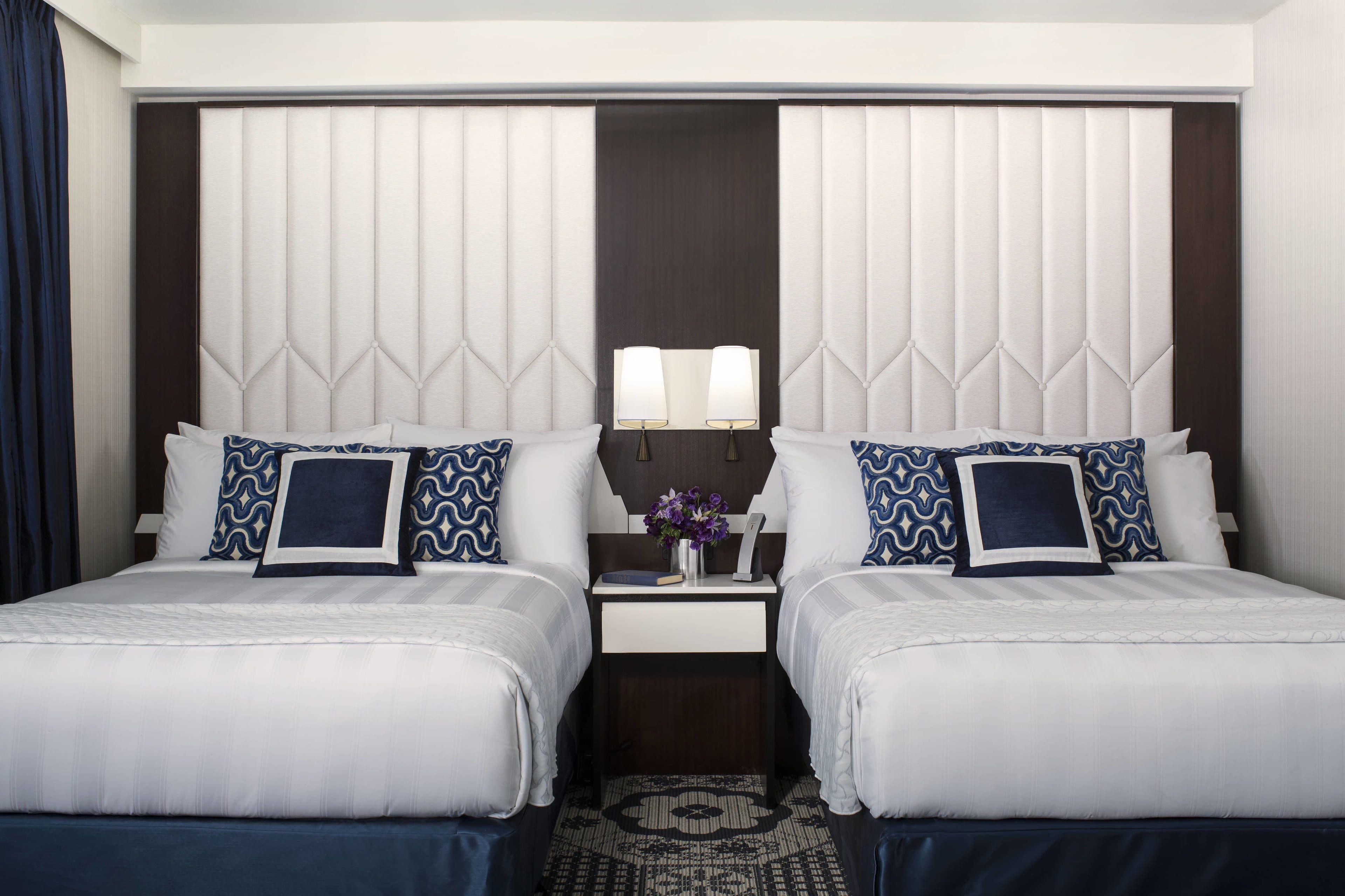 By Marriott Manhattan/central Park 4*