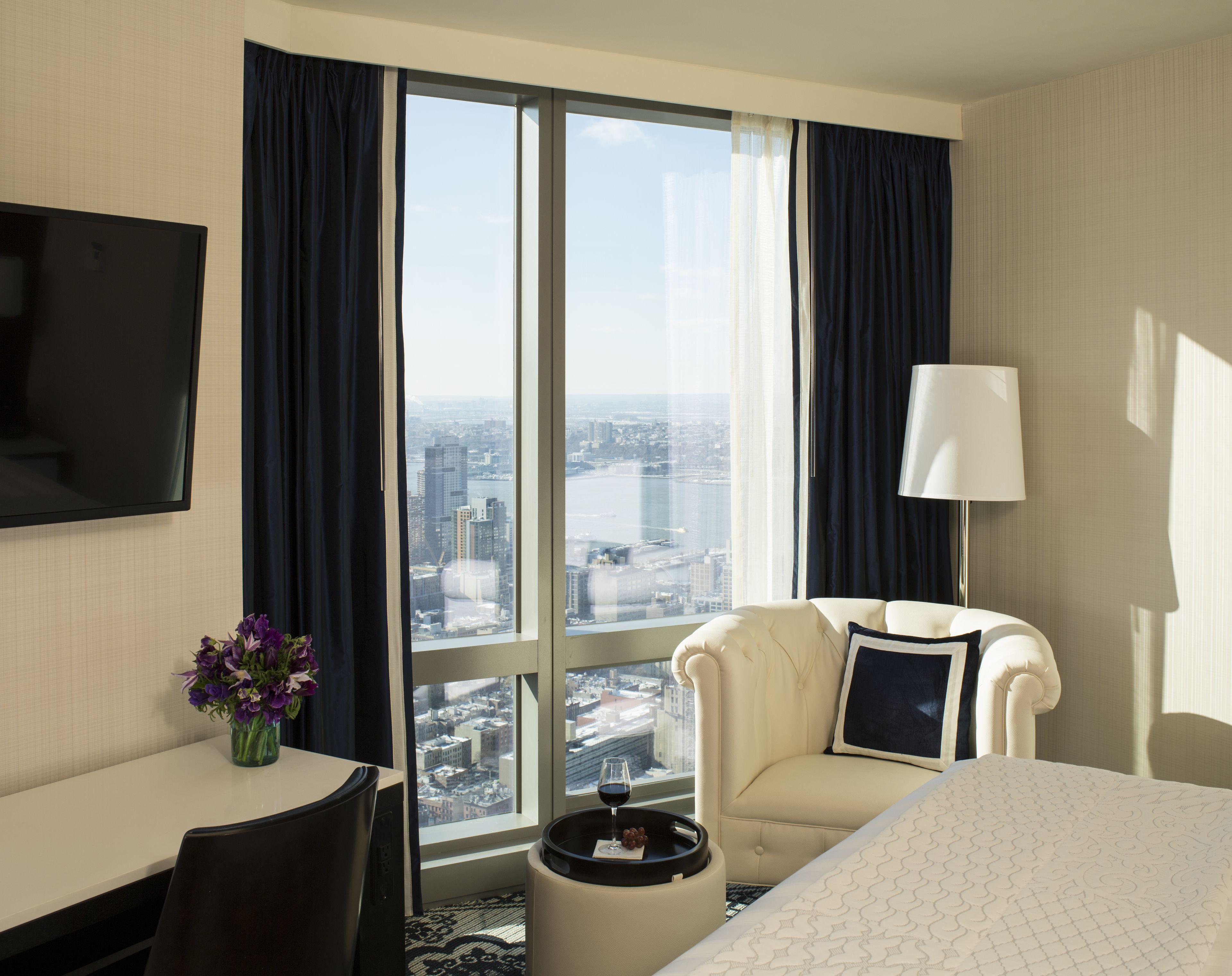 By Marriott Manhattan/central Park Hotel