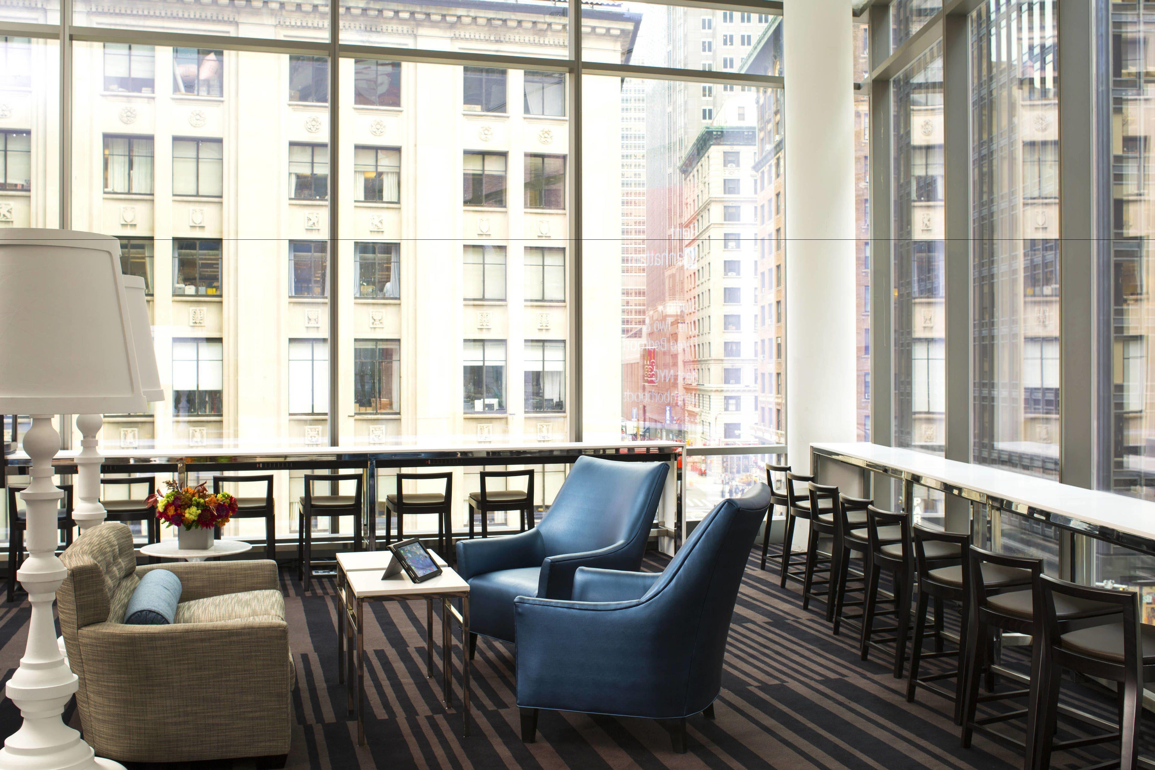 By Marriott Manhattan/central Park New York