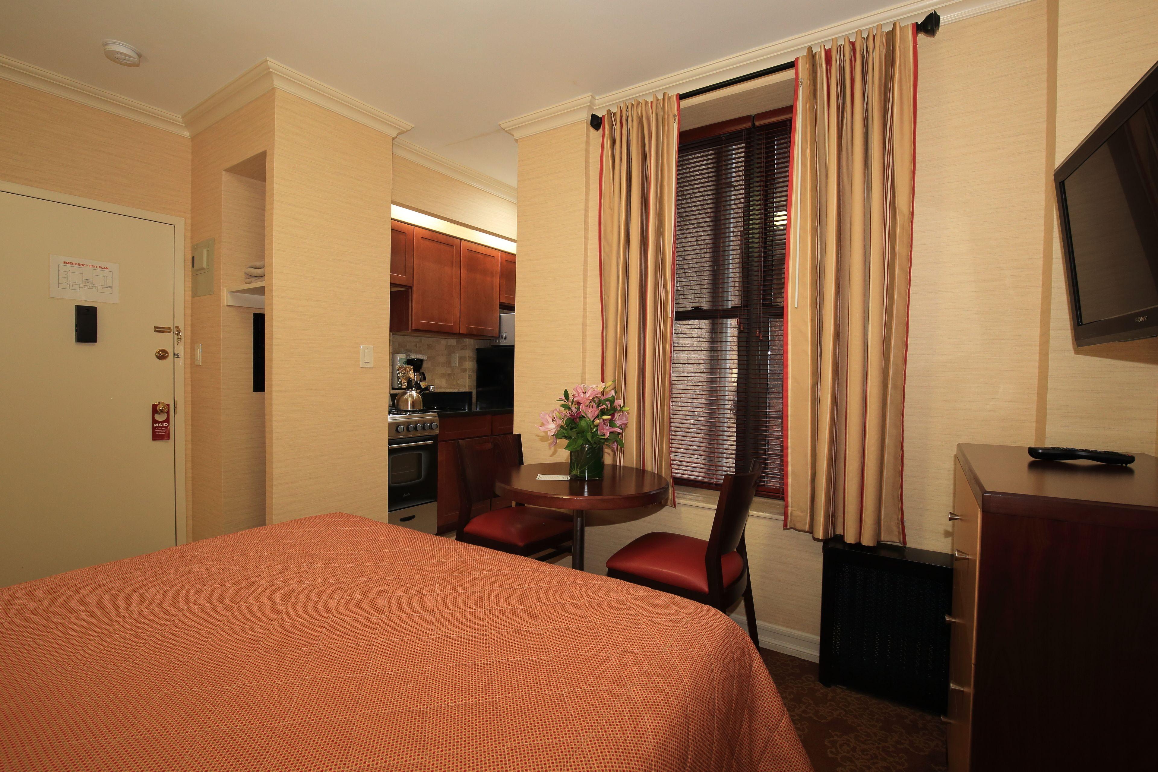 Radio Aparthotel 3*