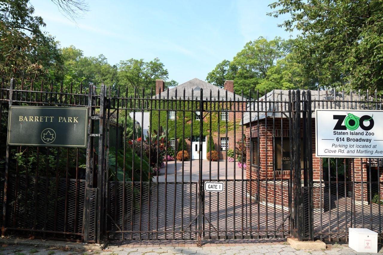 Fairfield & By Marriott Staten Island Hotel