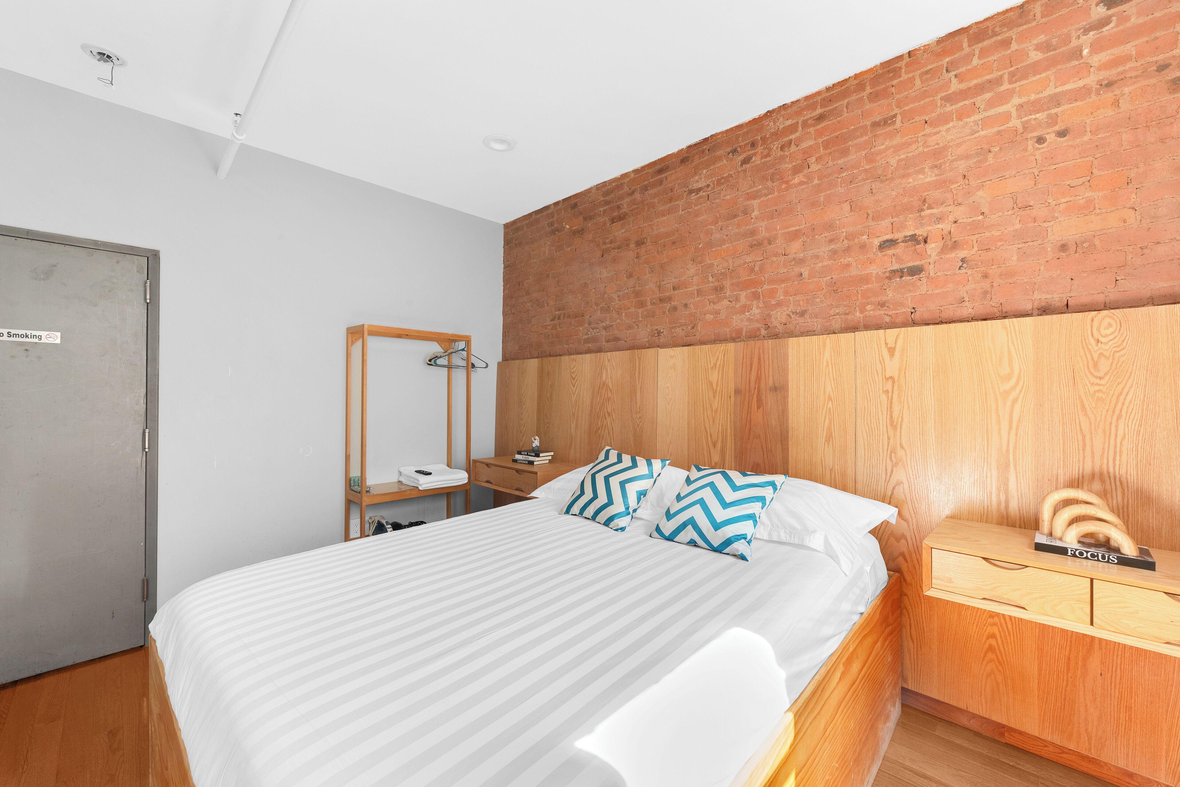 Morris (adults Only) New York