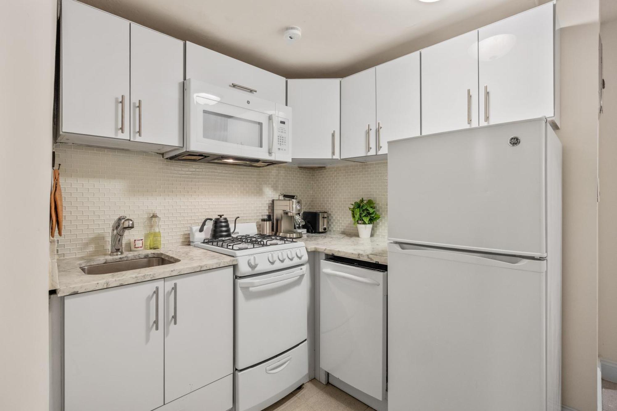 Oasis In The Heart Of Union Square Downtown Manhattan Apartment *