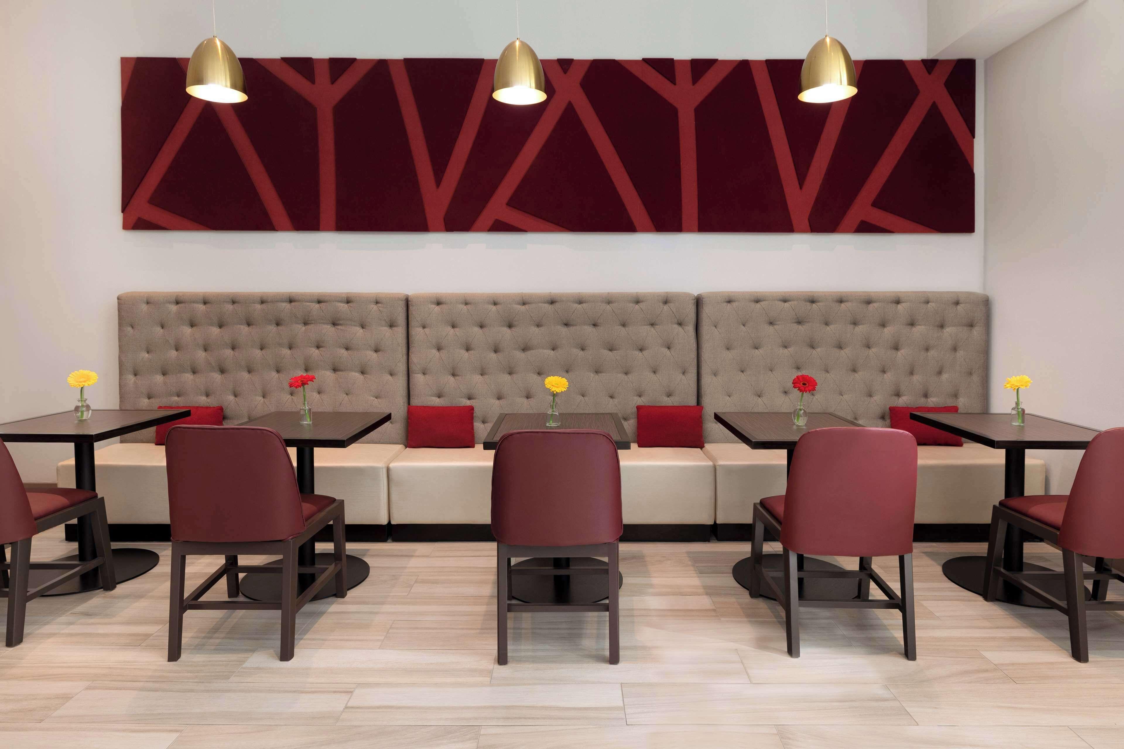 Hilton Garden Long Island 3*