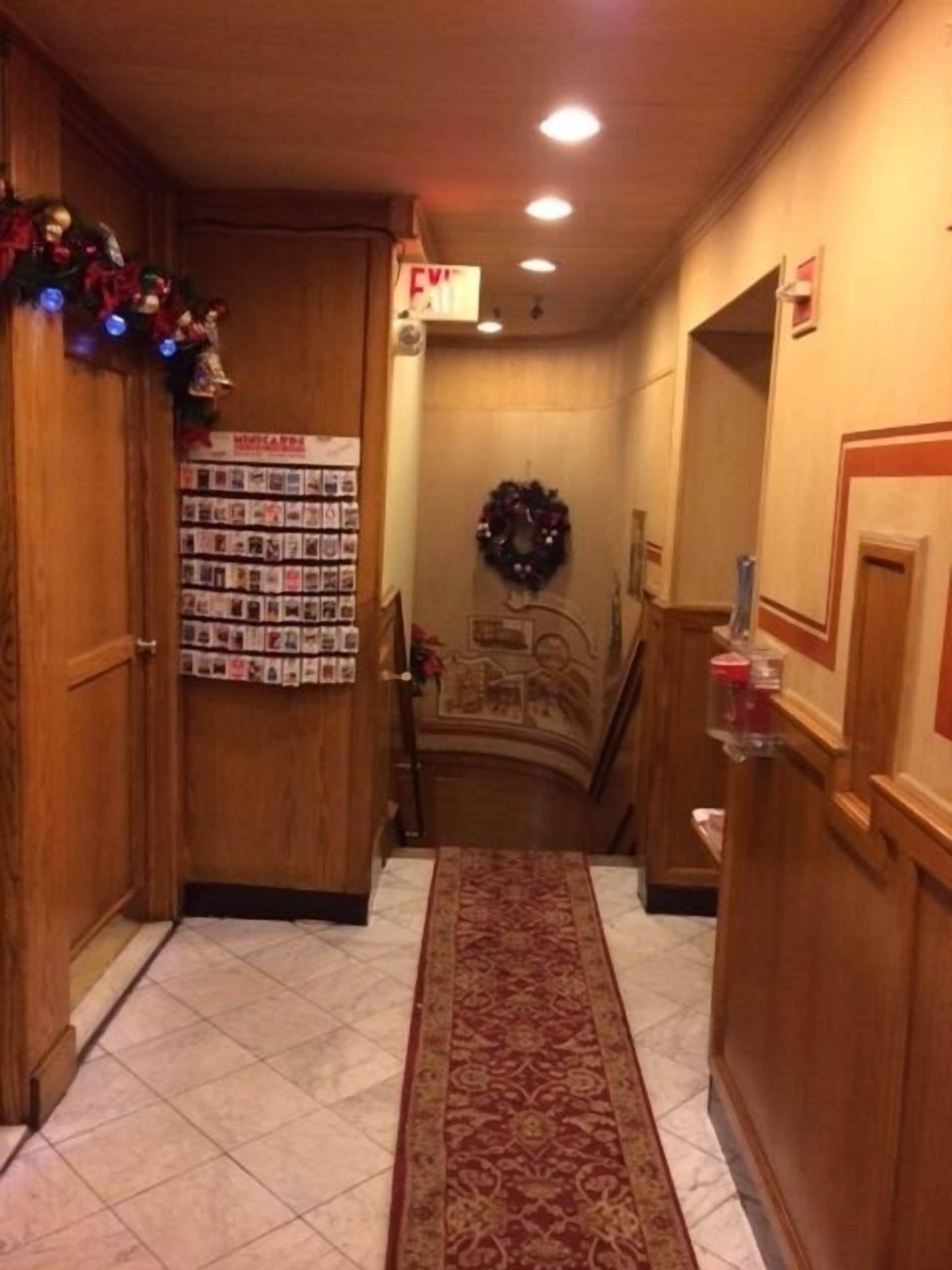 St Marks Hotel 2*