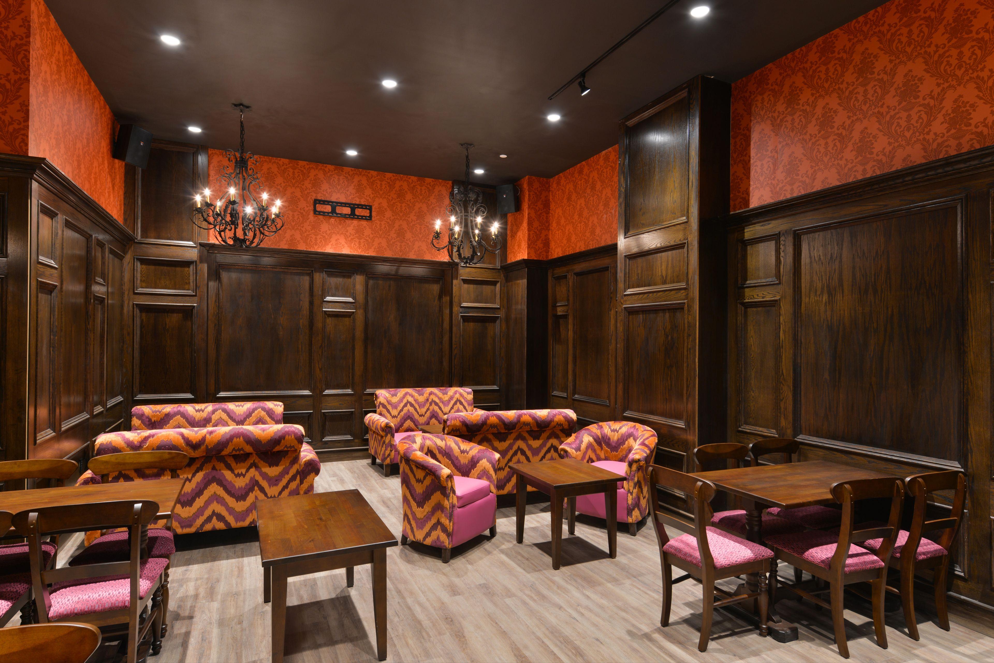 - Times Square By Ihg Hotel 3*