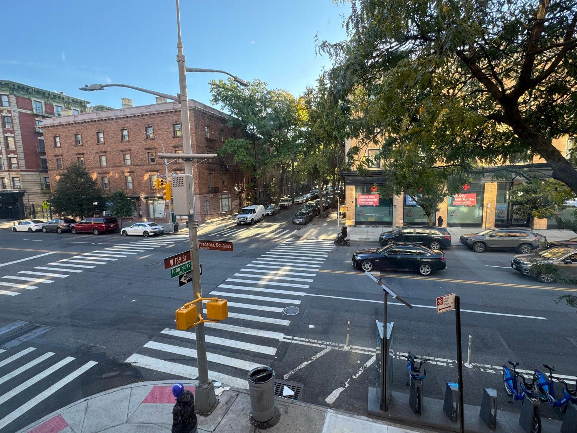 Apartment Large And Luxurious In Strivers Row New York