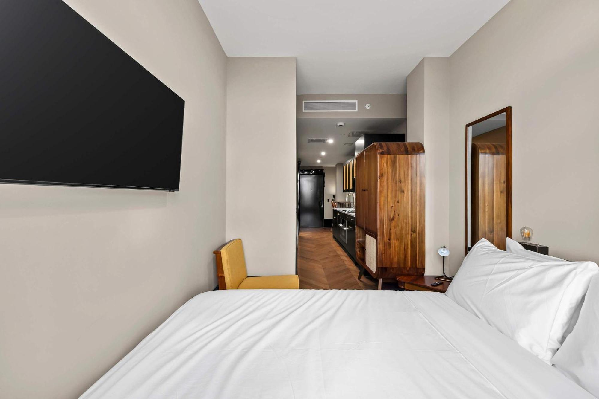 Freeman 603 By Rove Travel - With Shared Amenities New York