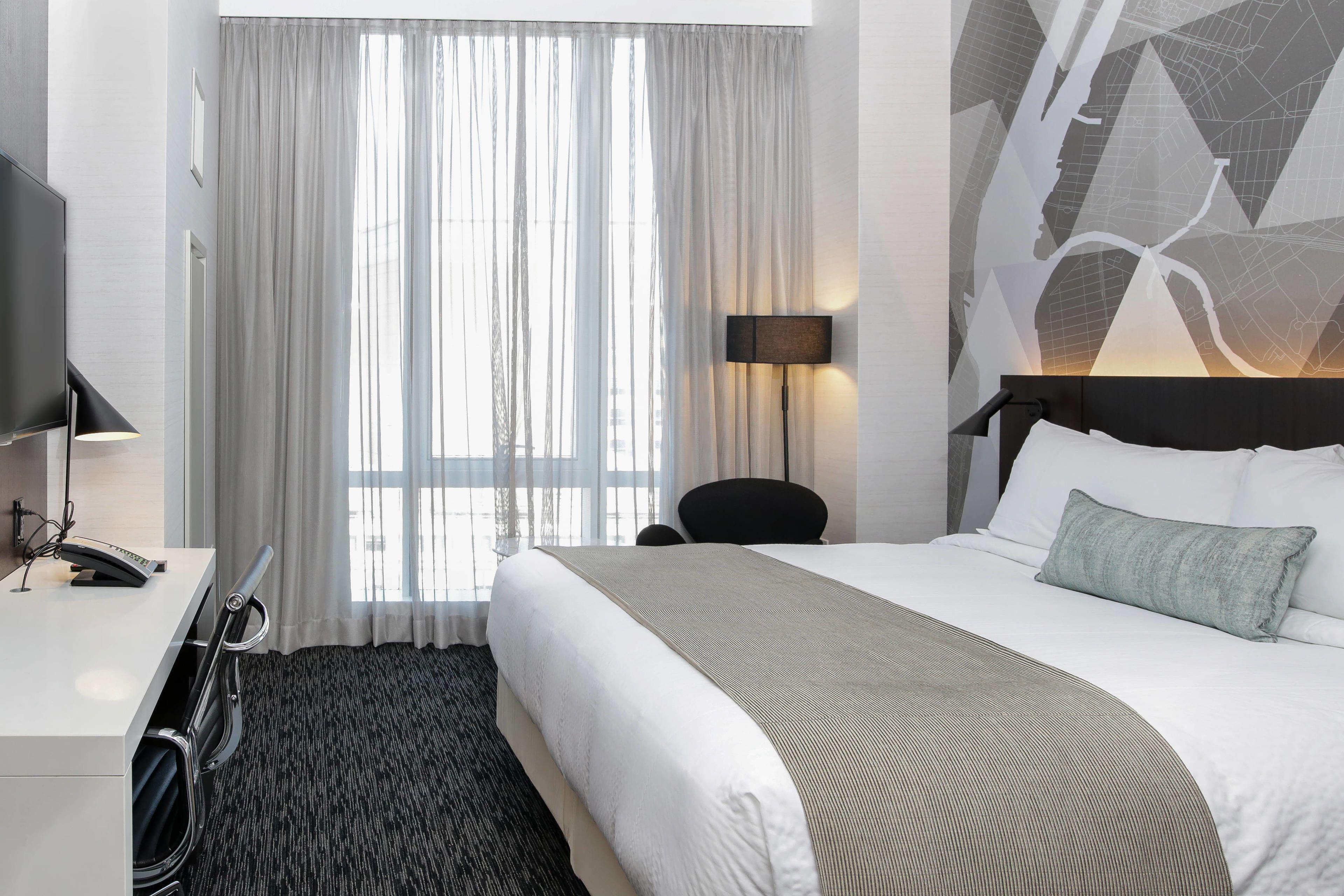 Courtyard By Marriott Long Island City/new York Manhattan View Hotel New York