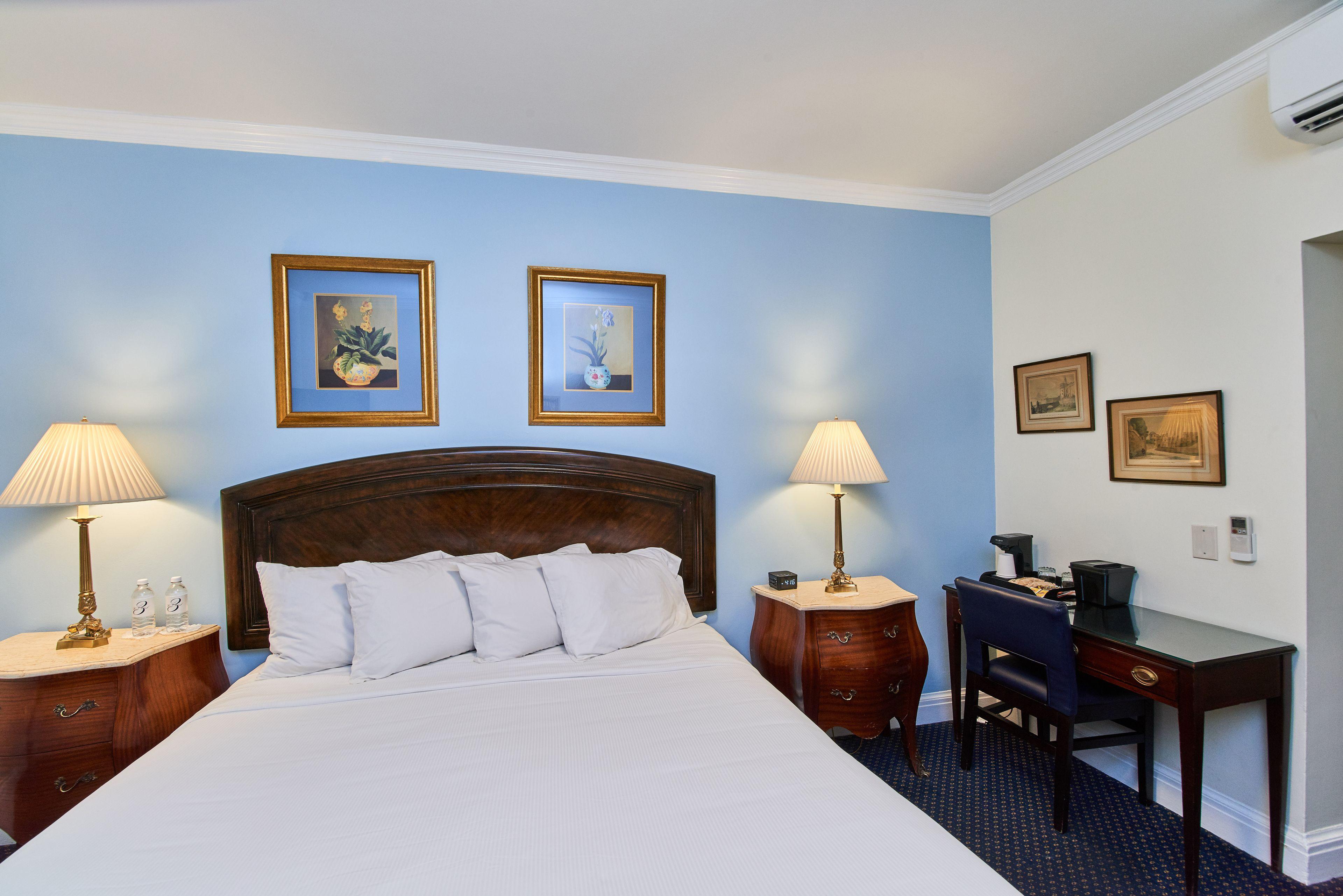 Hotel 3 West Club 3*