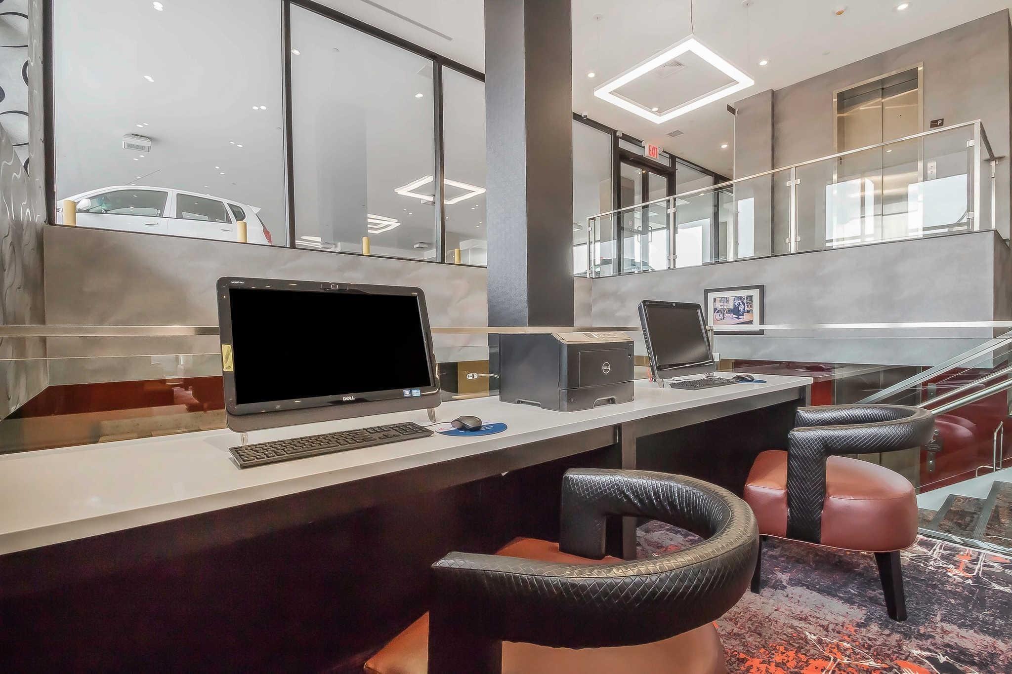 Hotel Comfort & Near Stadium