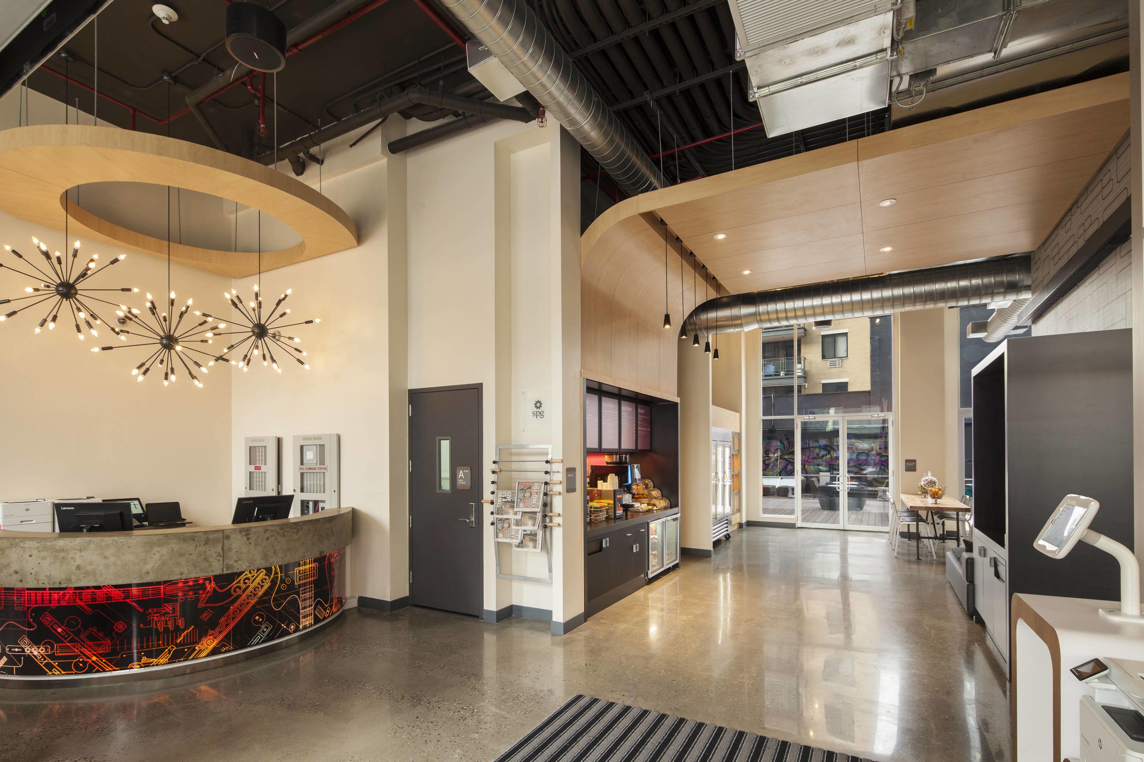 Hotel Aloft Long Island City-Manhattan View