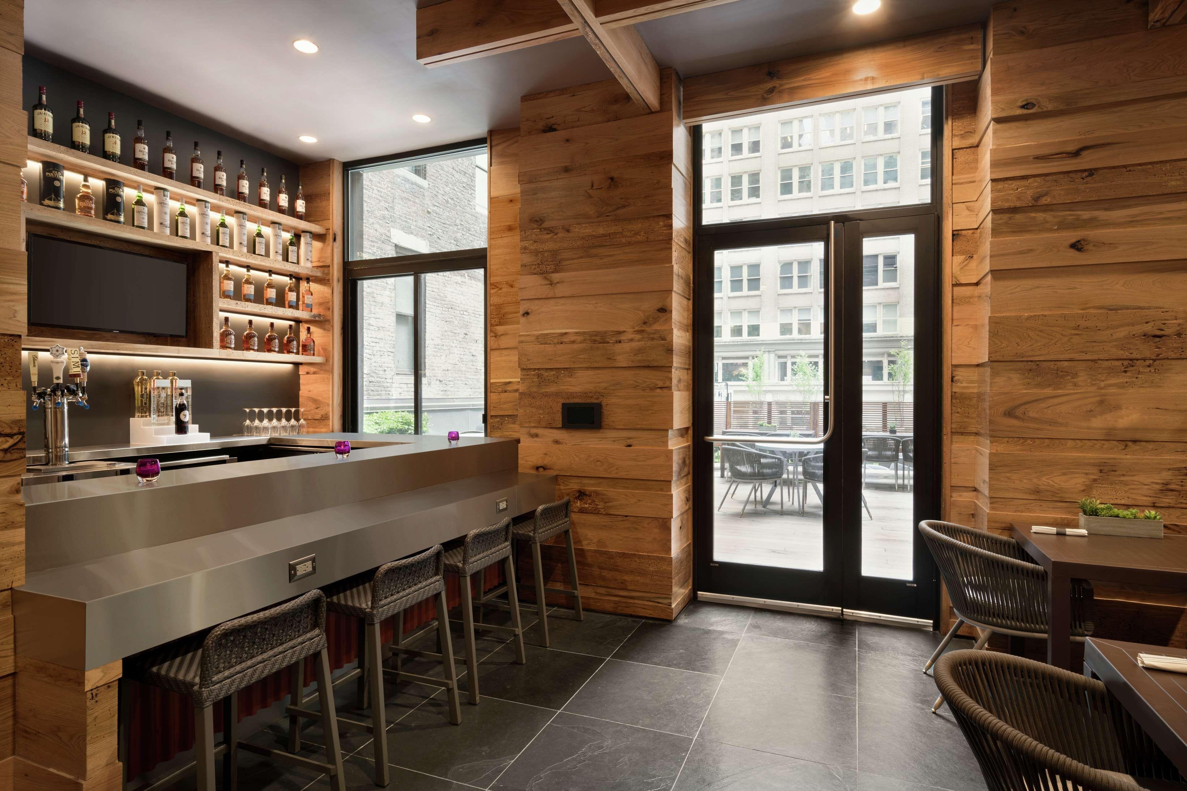 Hotel Embassy By Hilton Manhattan Times Square