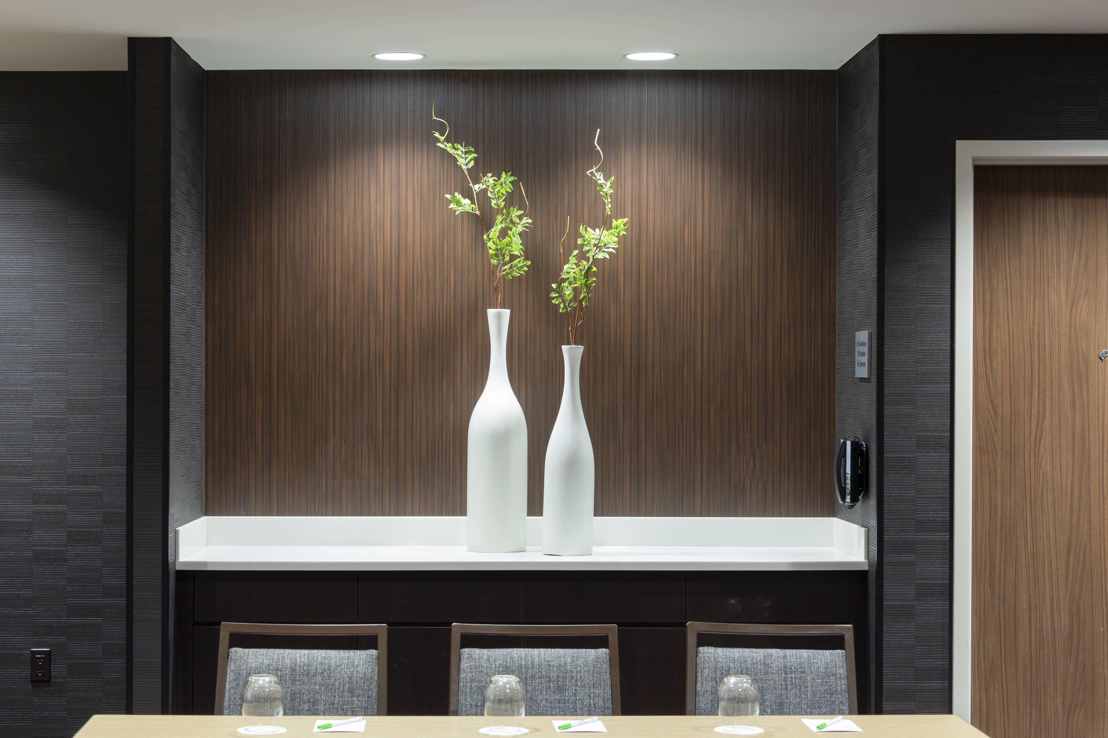 Courtyard By Marriott Queens/fresh Meadows Hotel New York