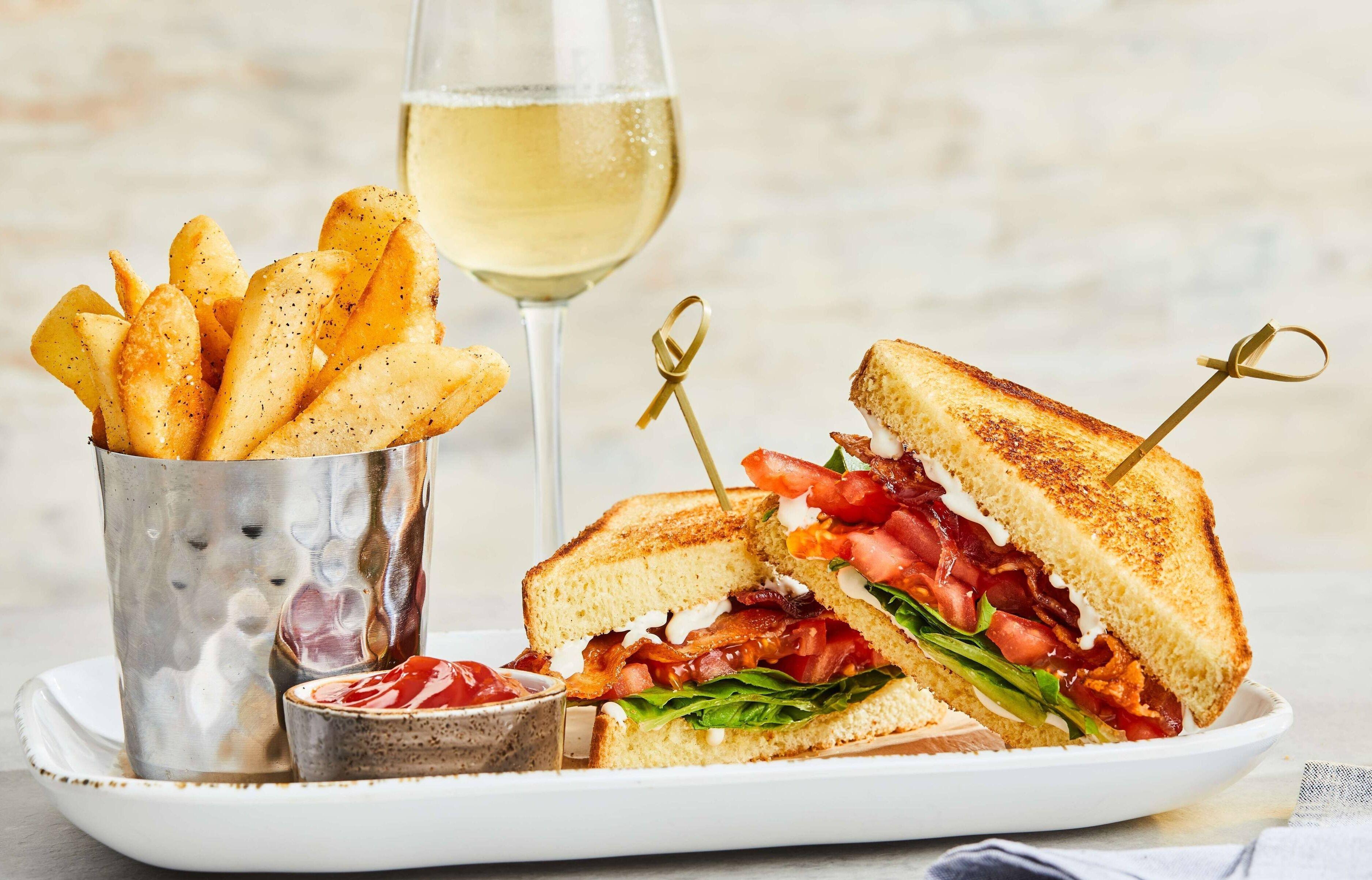 Hotel Courtyard By Marriott Queens/fresh Meadows 3*