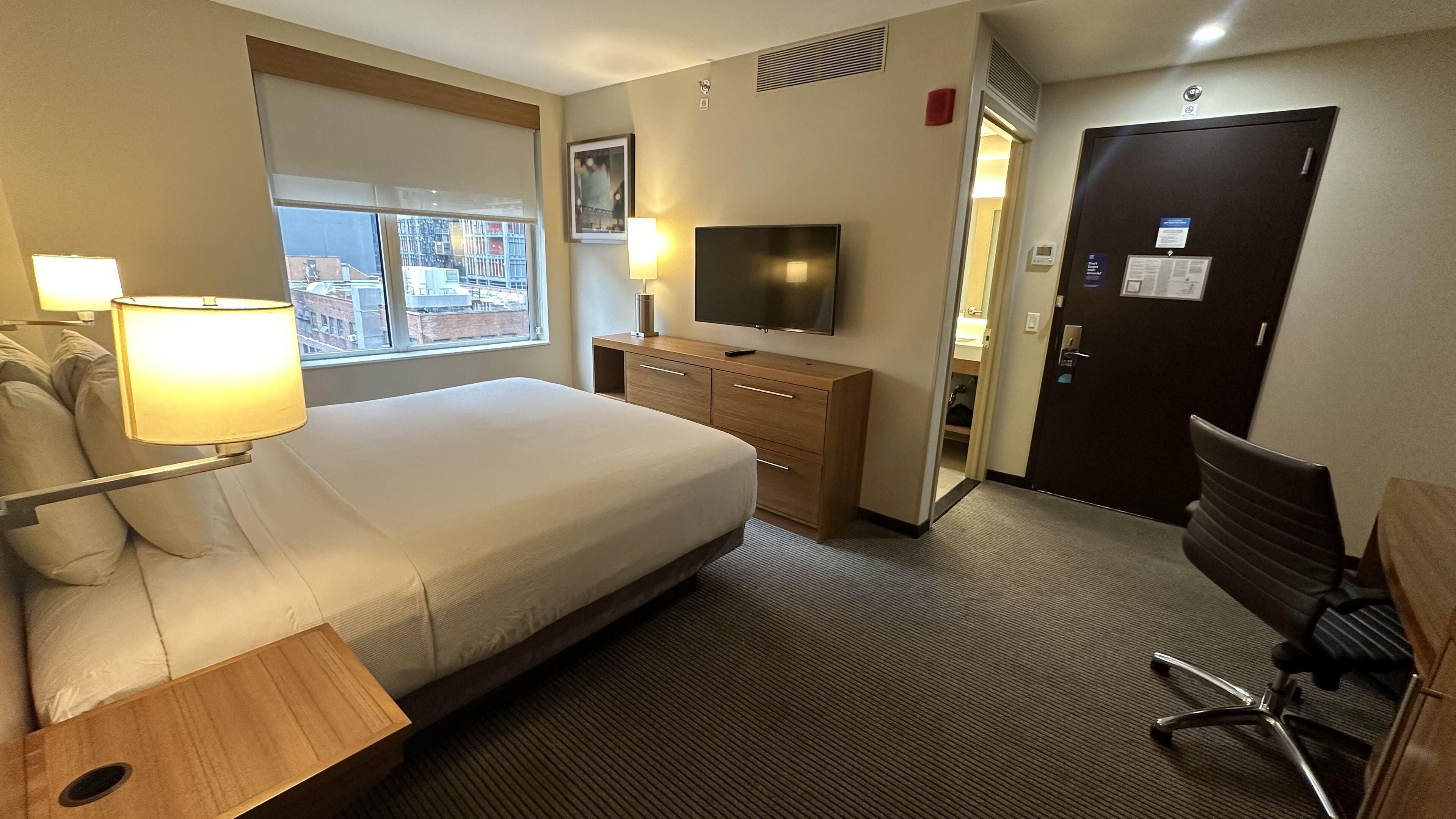 Hyatt Place Long Island Hotel