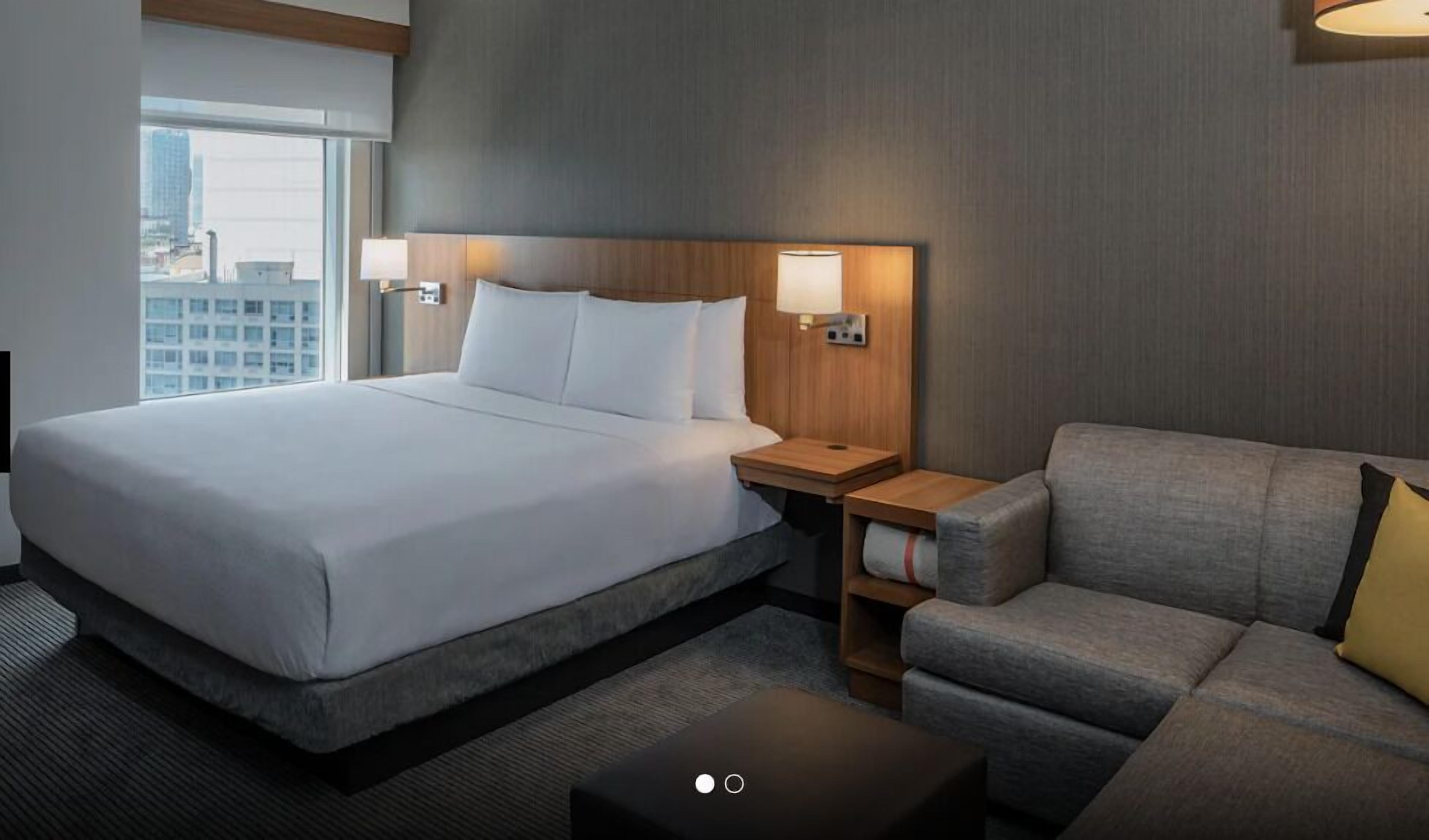 Hyatt Place Long Island 3*