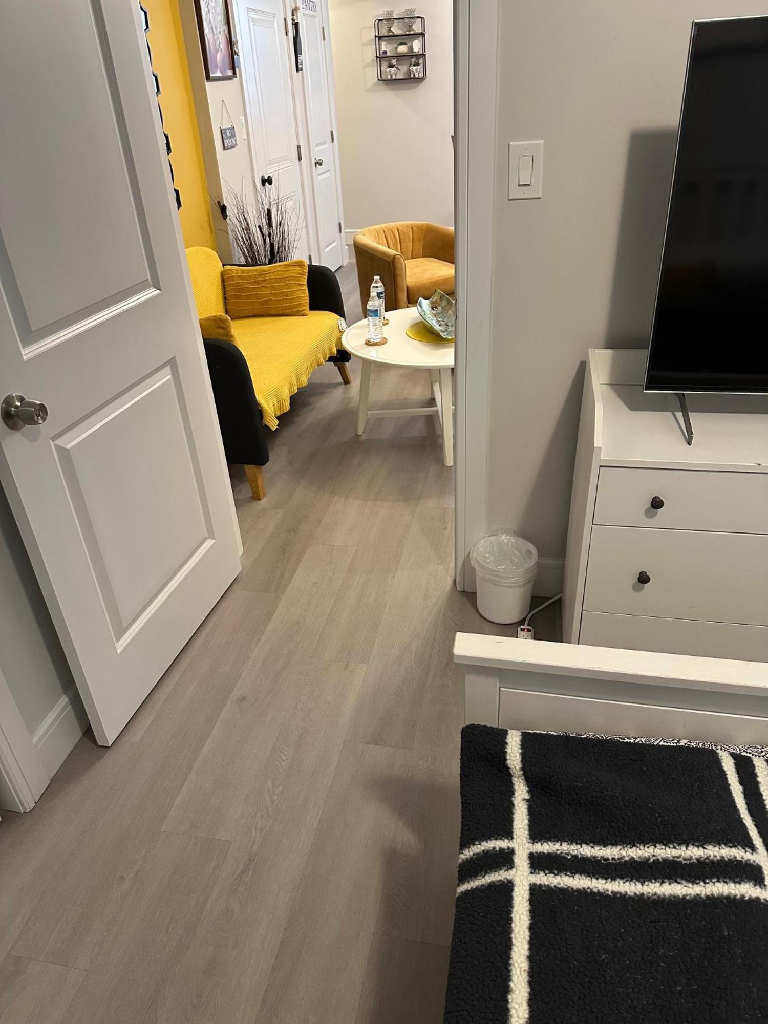 Comfy, Cozy, Stylish And Affordable - Free Parking Homestay *