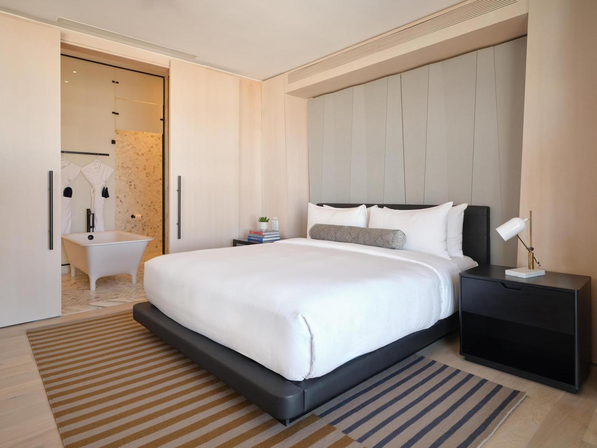 The William Vale Hotel 5*