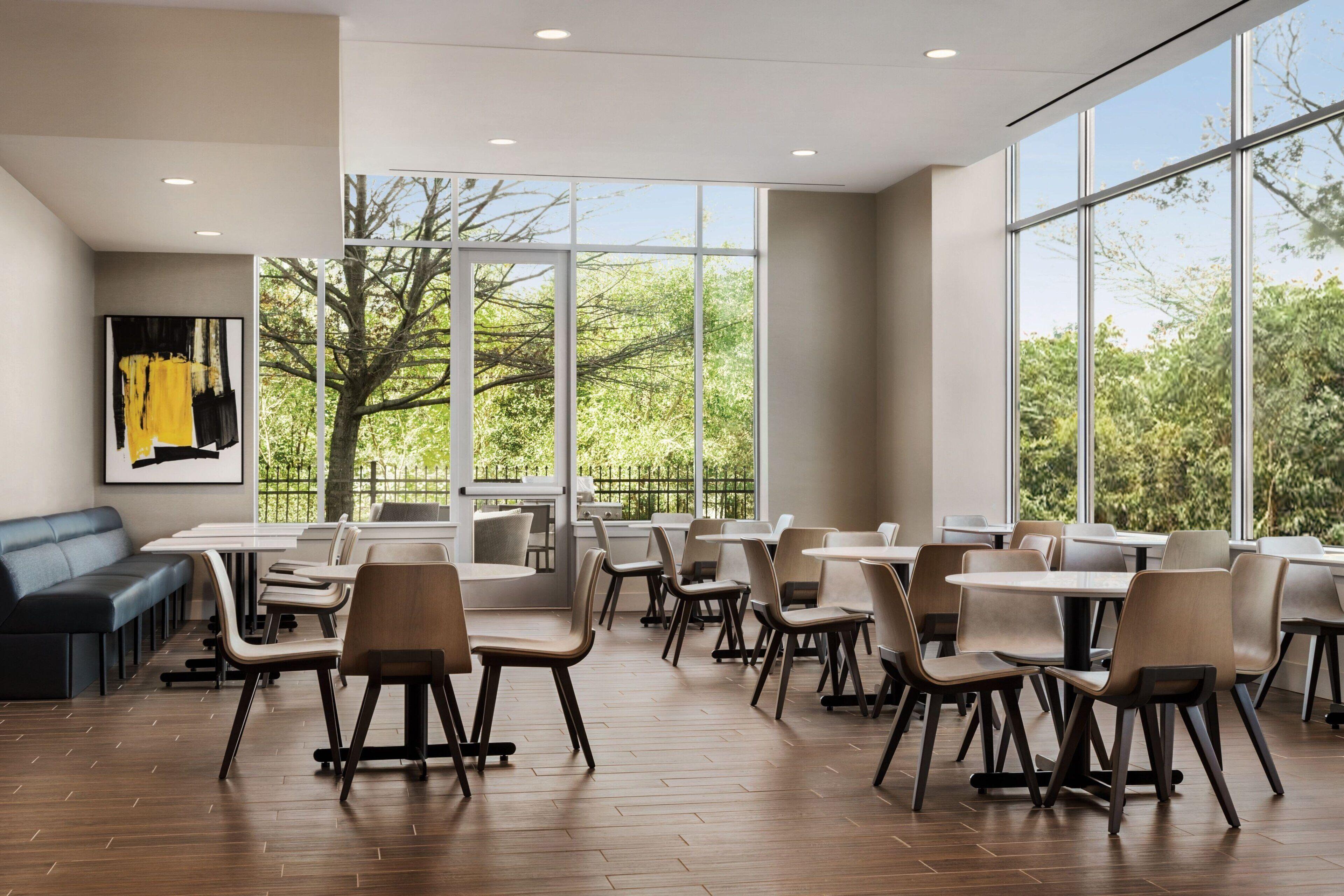 By Marriott Jfk Airport New York