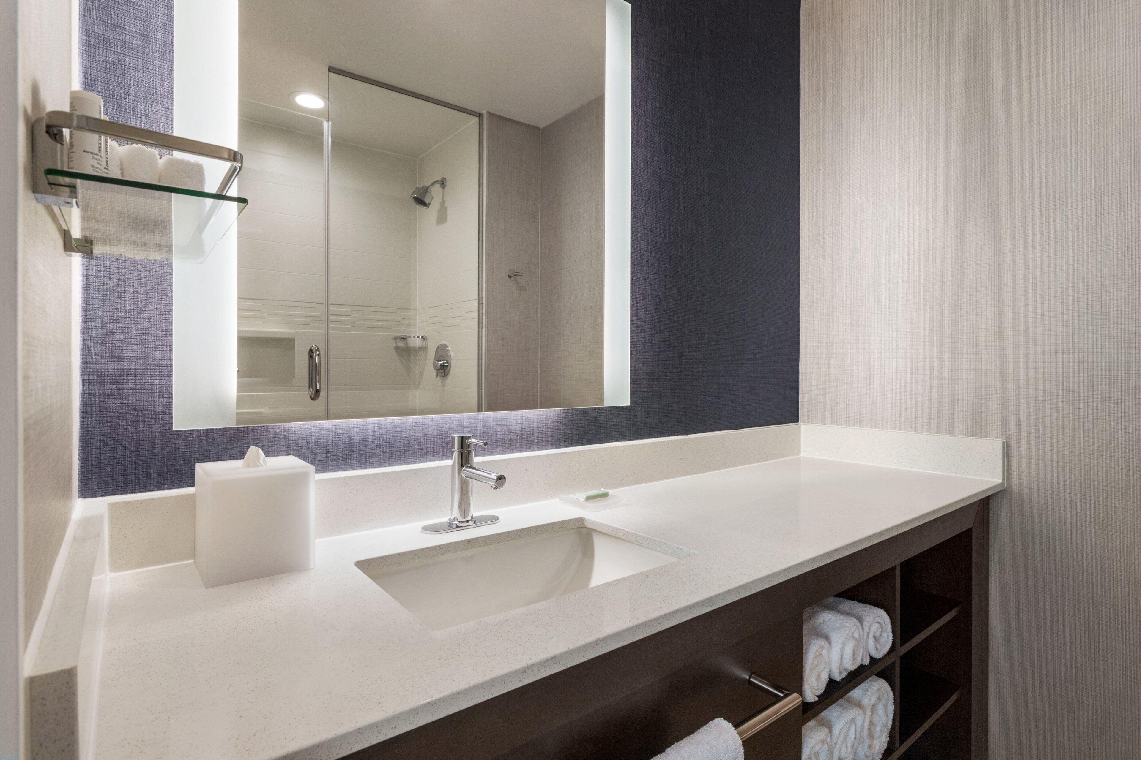By Marriott Jfk Airport