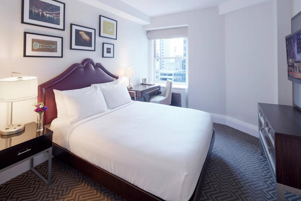 The Lexington Hotel, Autograph Collection Hotel 4*