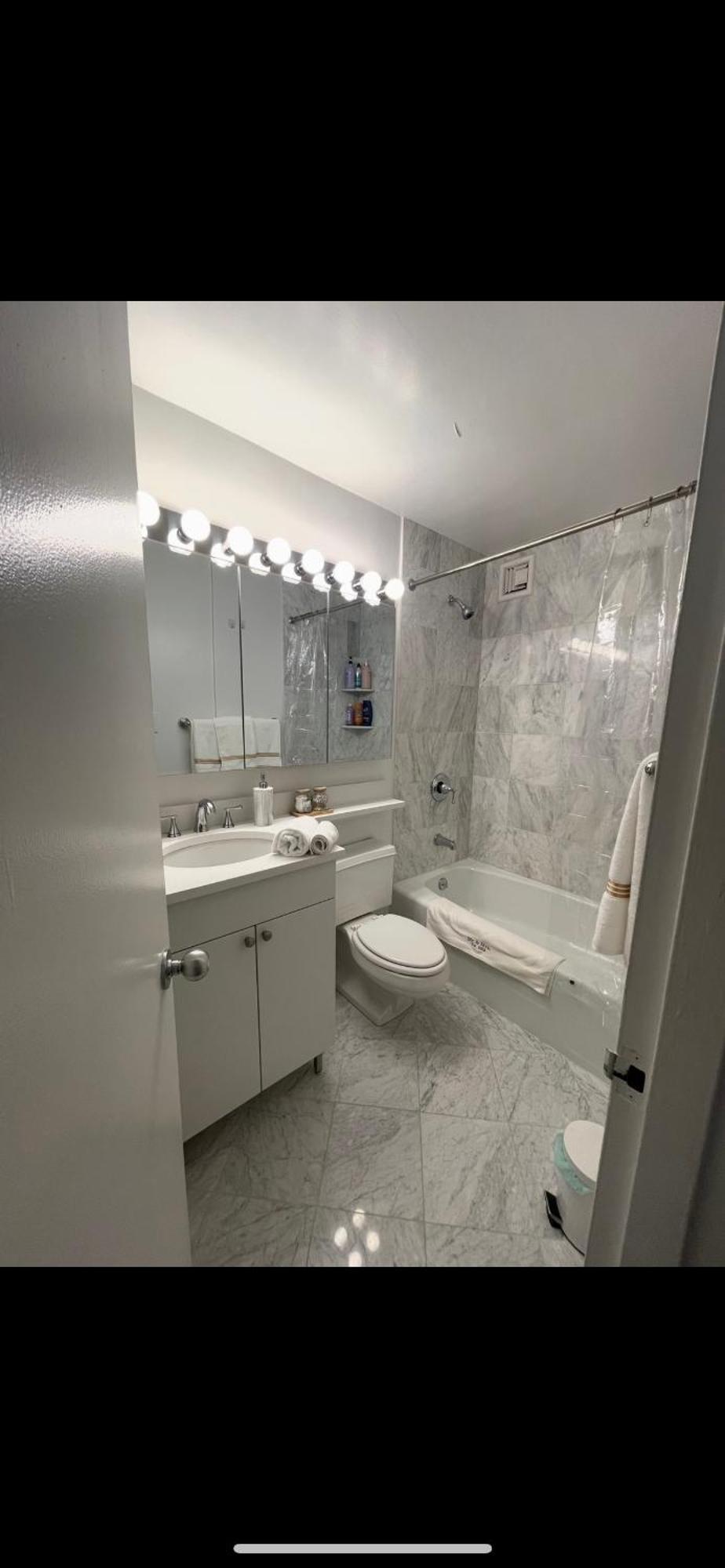 Unique Place In Midtown Nyc Apartment