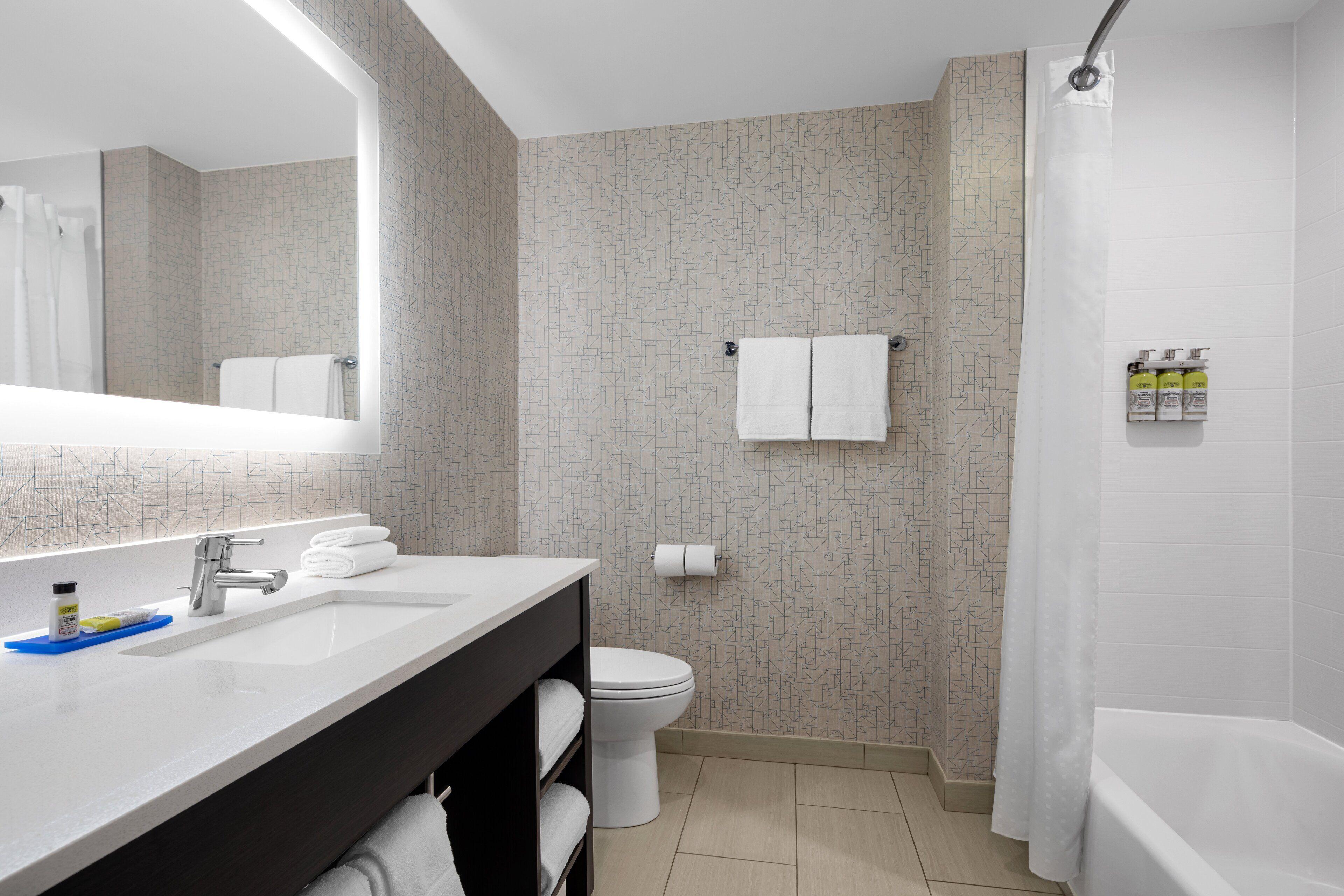 Express & Woodside Laguardia Airport Hotel New York