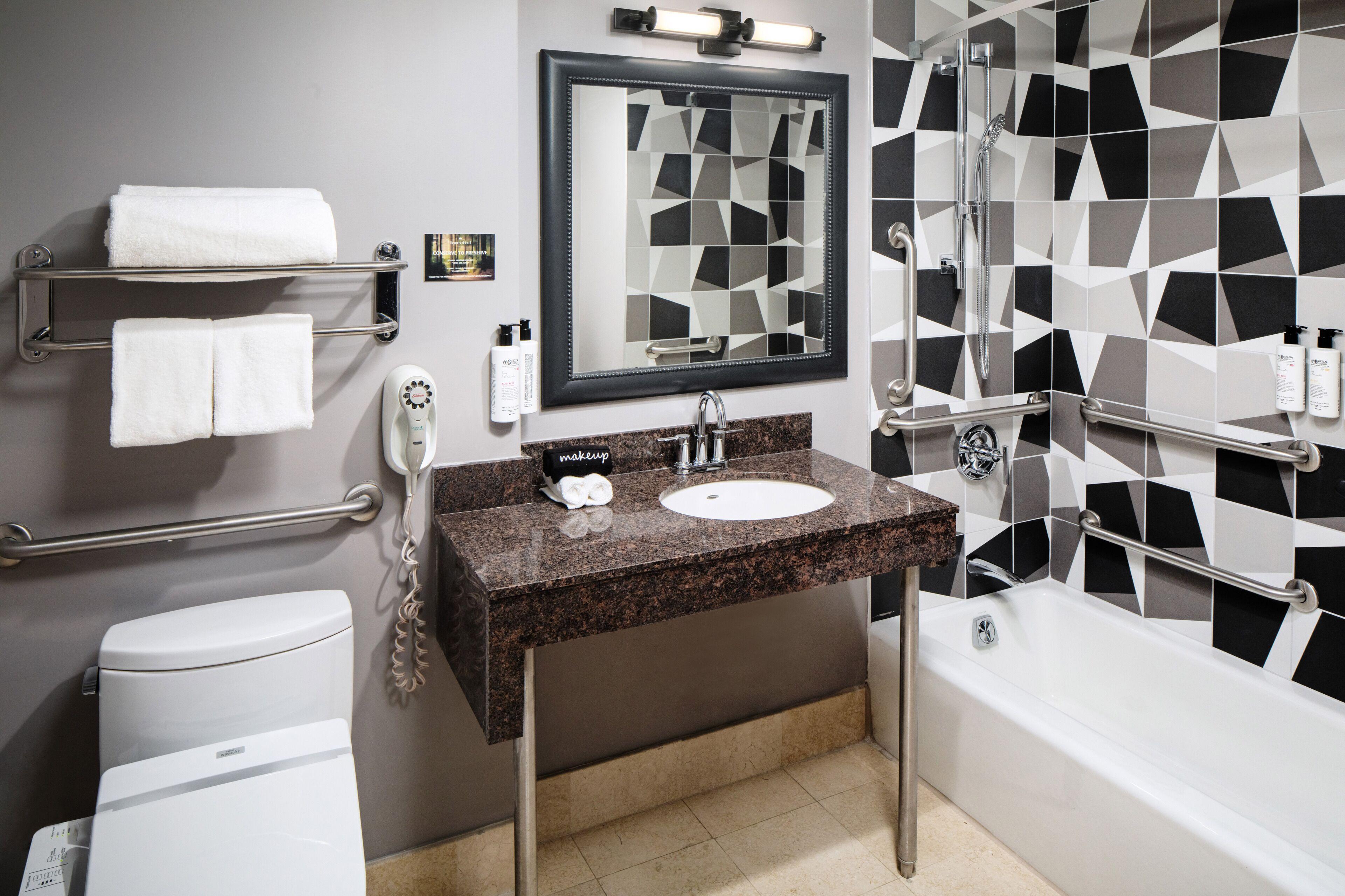 Hotel Henn Na 4*