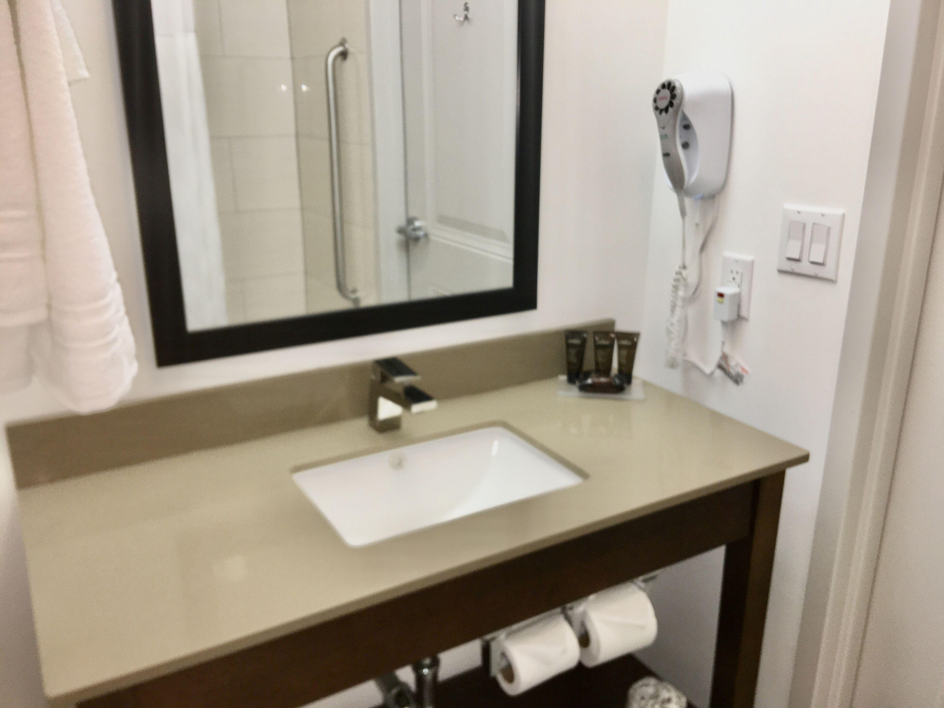 Wingate By Wyndham Jfk Airport, Far Rockaway Ny New York