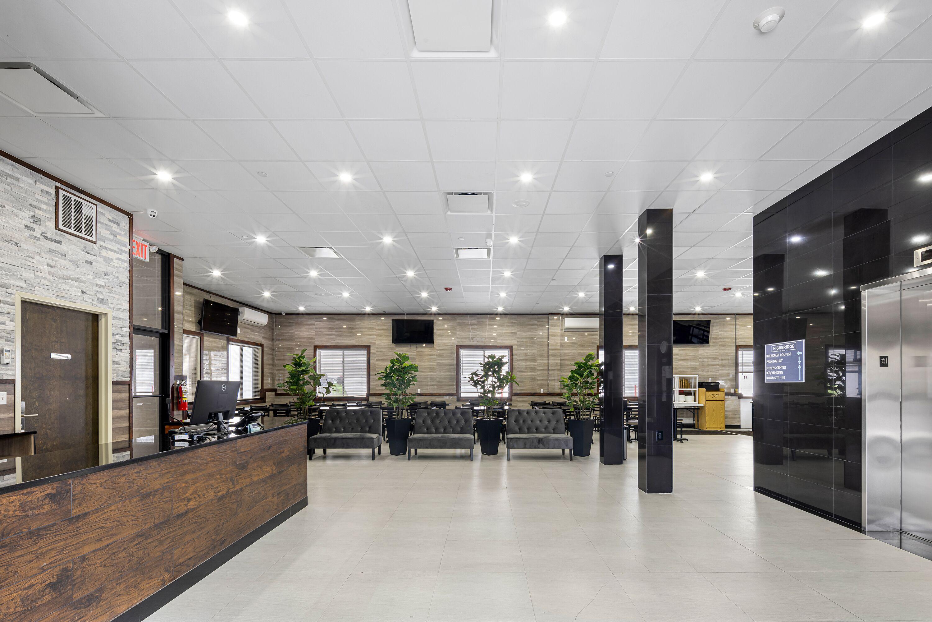 Hotel Highbridge 3*