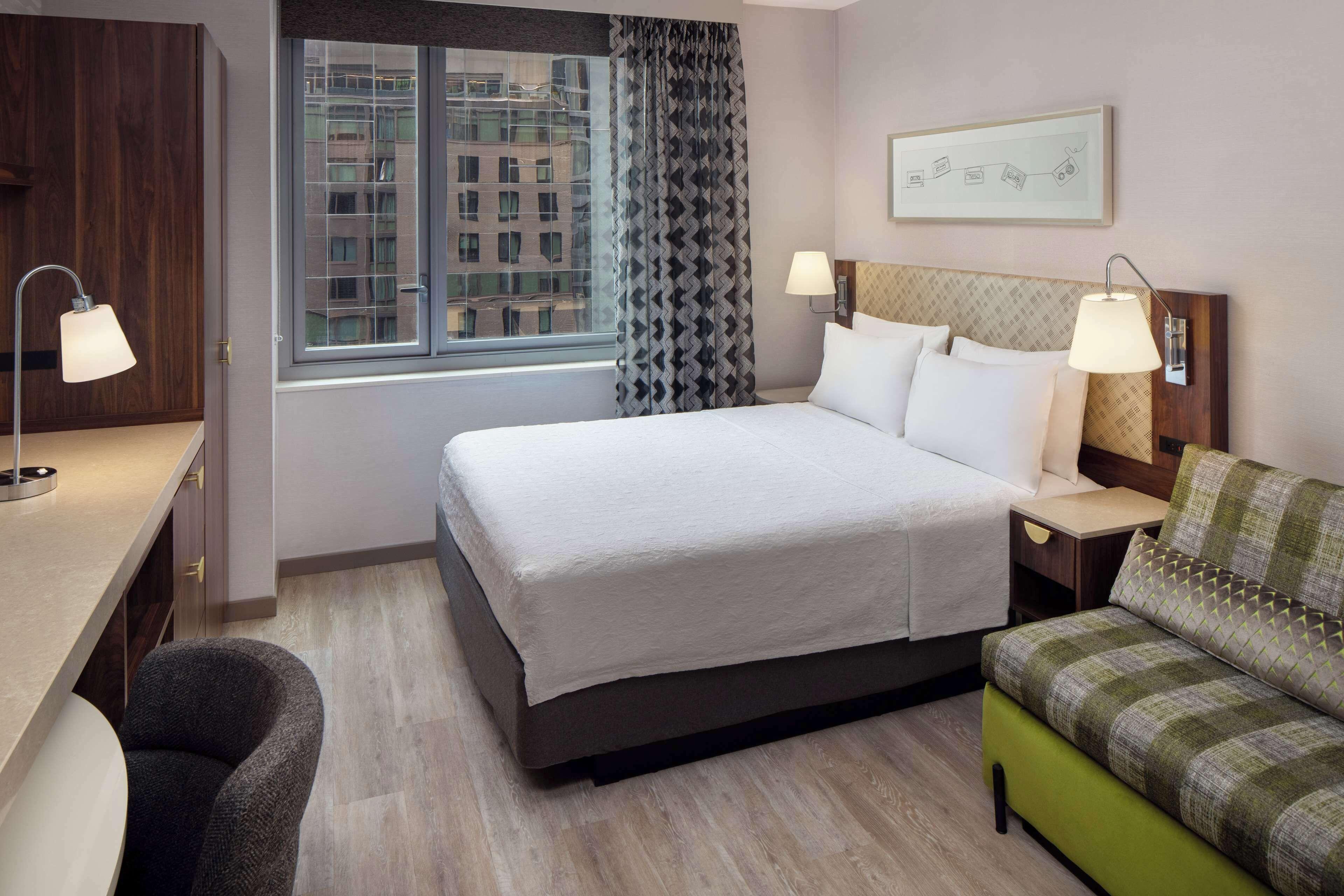 Home2 By Hilton Times Square Hotel 3*