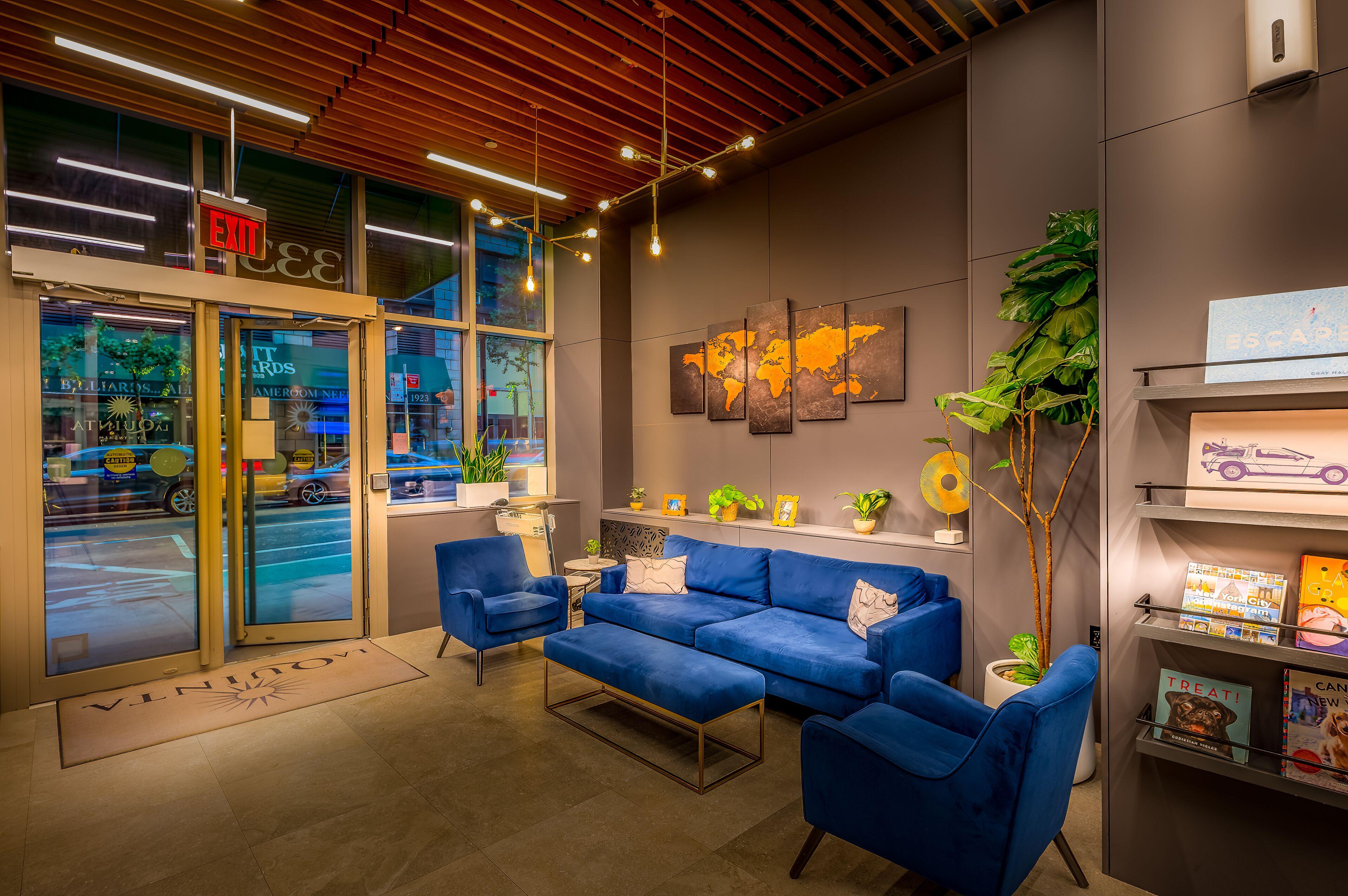 Hotel La Quinta By Wyndham Time Square South 3*