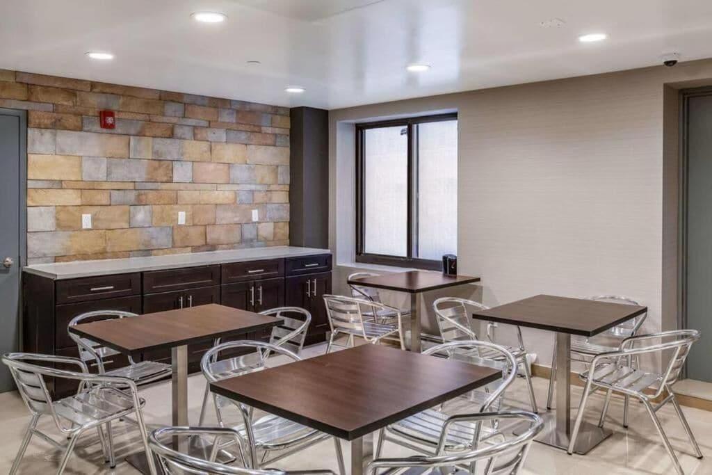 Hotel Umbrella Brooklyn