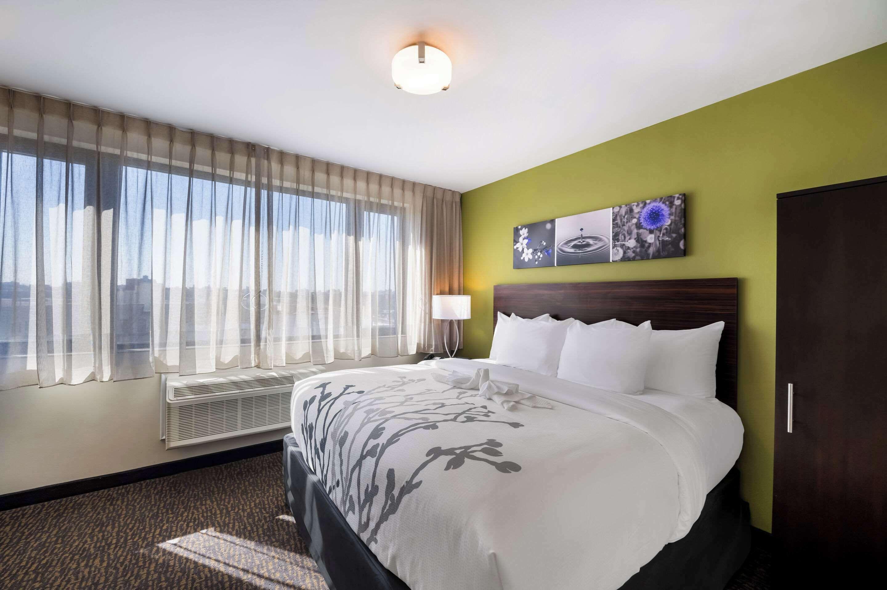 Sleep Bronx - Soundview Hotel