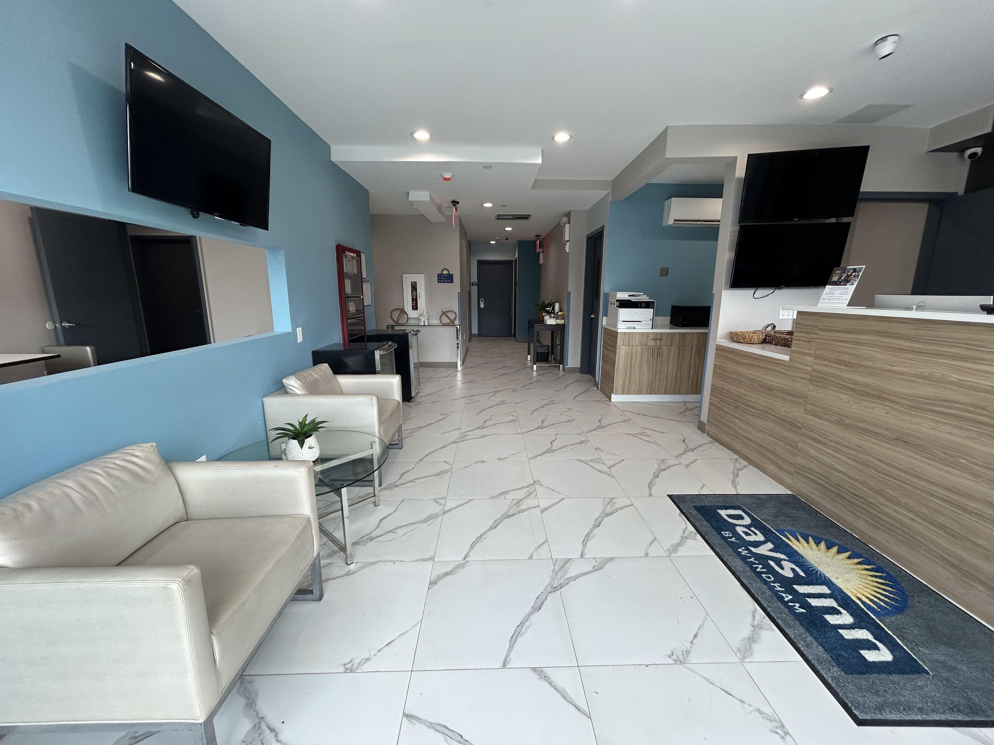 Hotel Days By Wyndham Staten Island