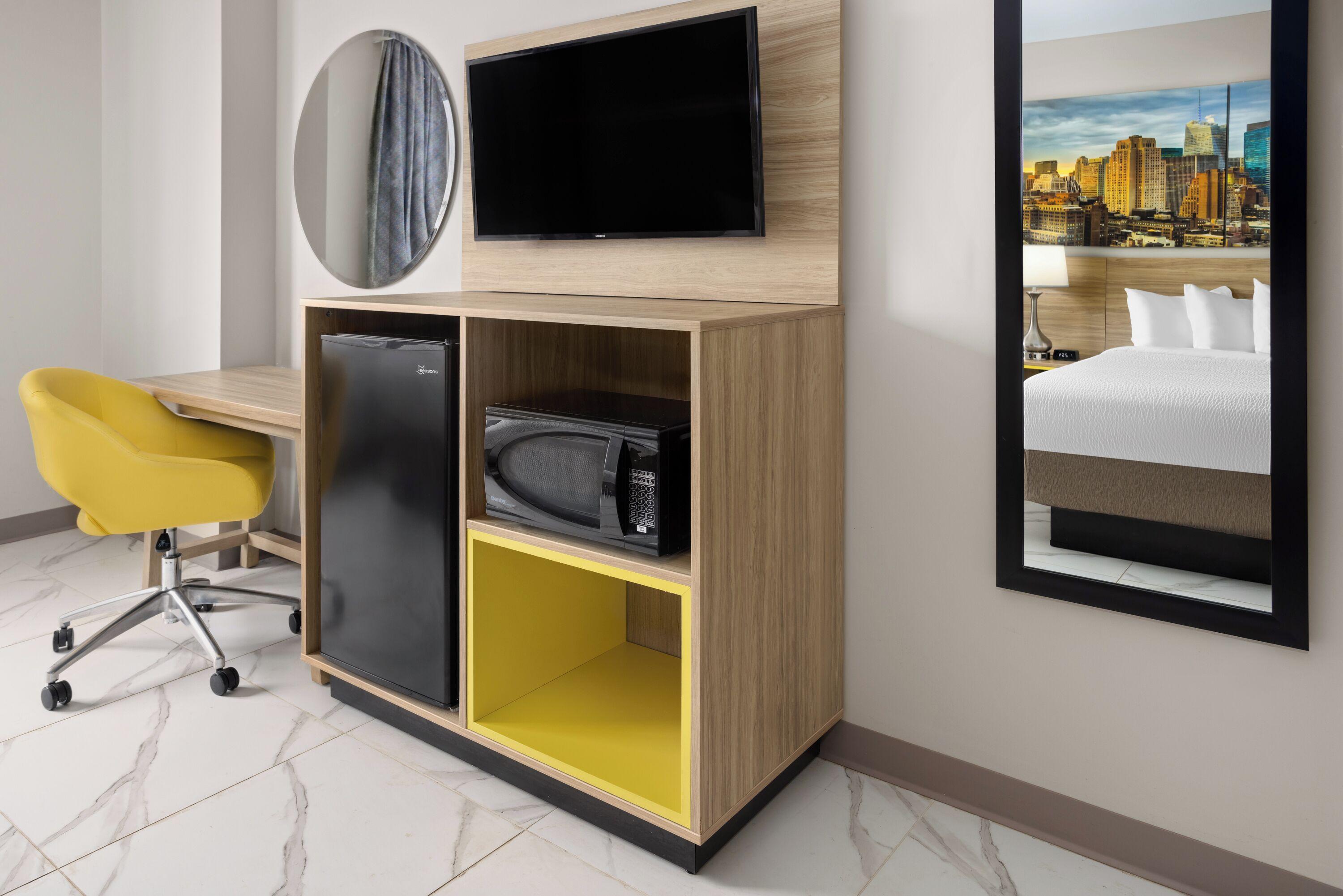 Hotel Days By Wyndham Staten Island 2*