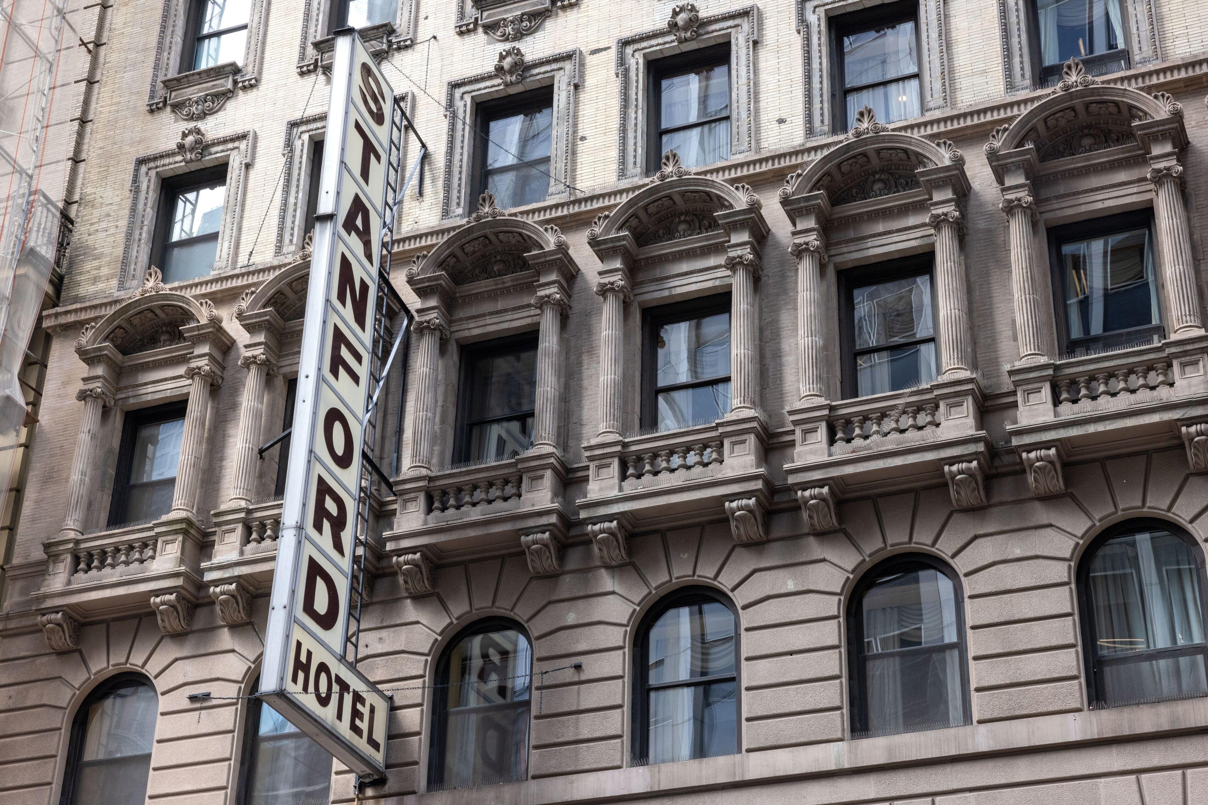 Hotel Stanford