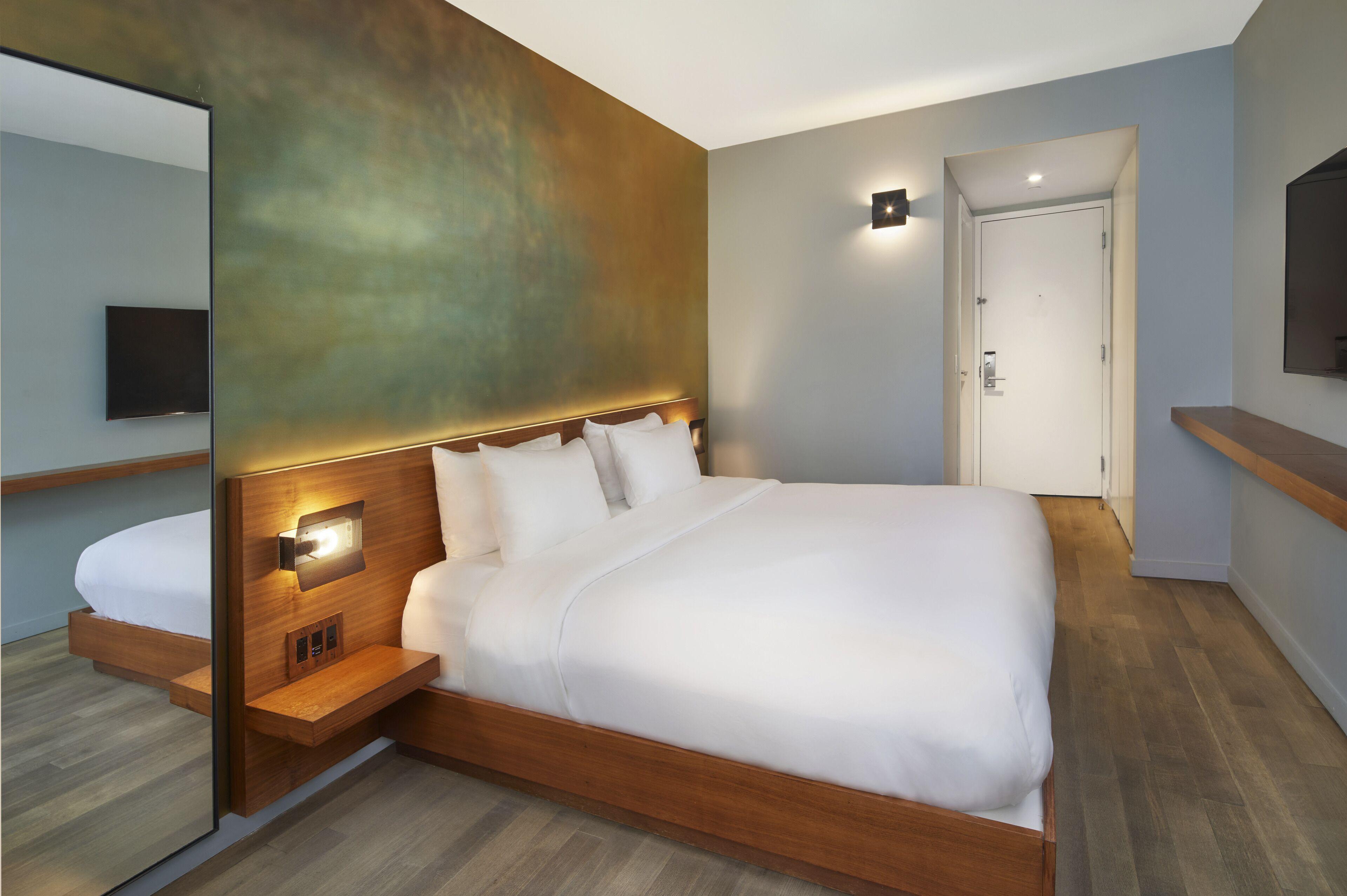 Truss Times Square Hotel 4*