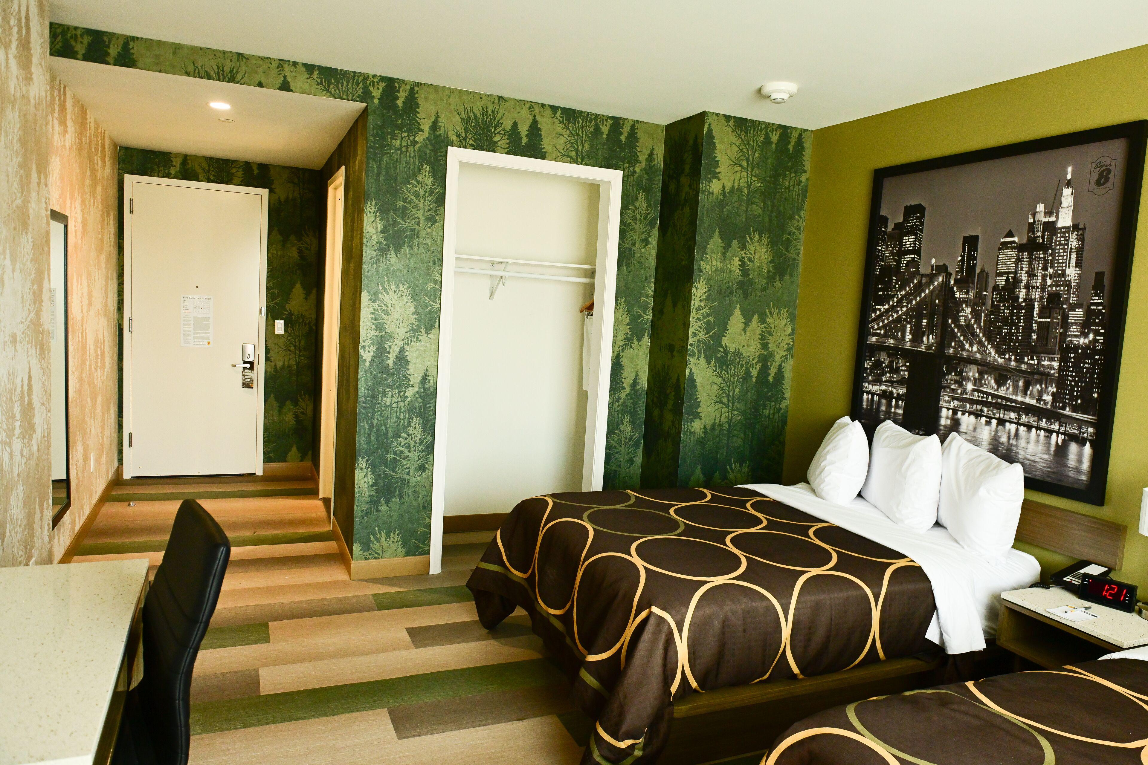 Super 8 By Wyndham Bronx Near Botanical Garden Hotel New York