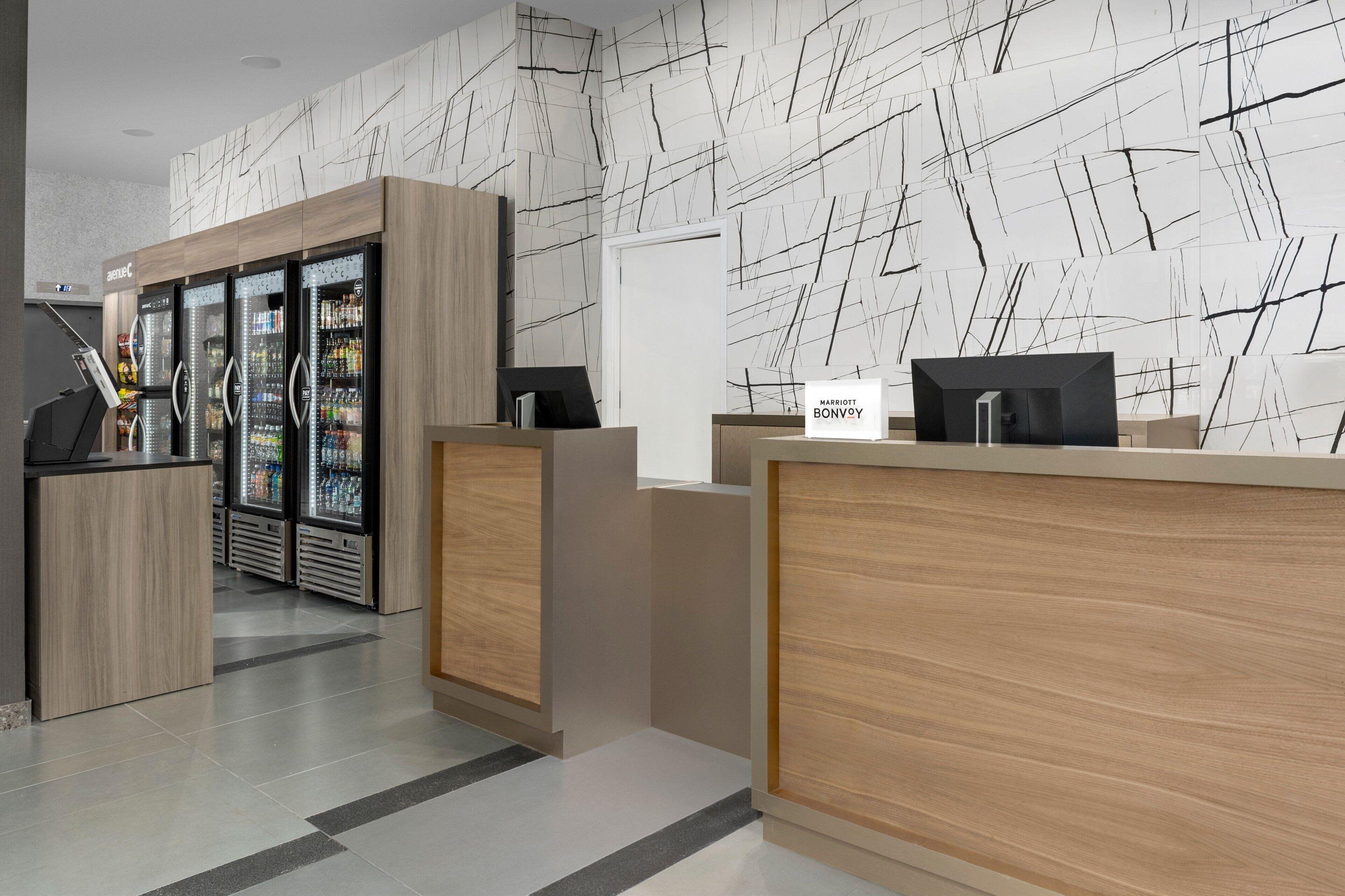 By Marriott Queens 3* New York