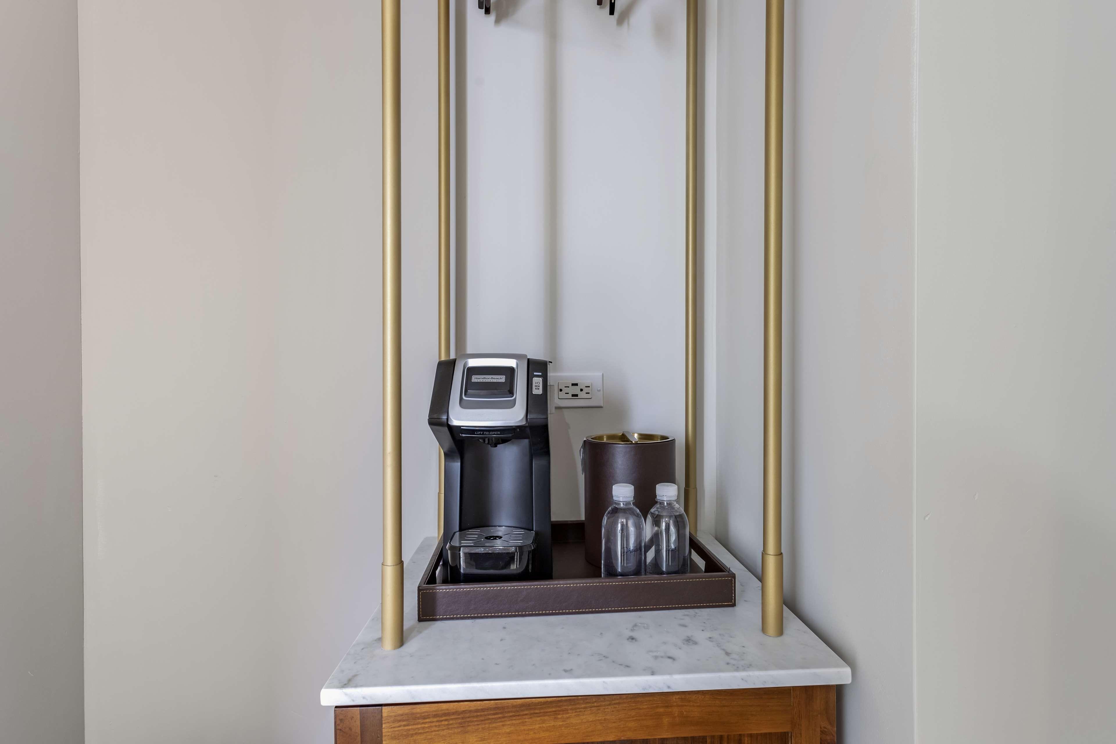 The Draper New York, Tapestry Collection By Hilton Hotel New York