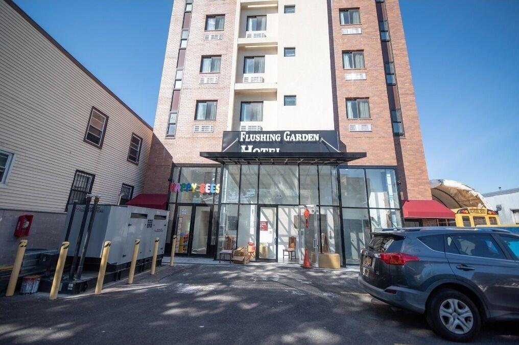 Flushing Garden Hotel 2*