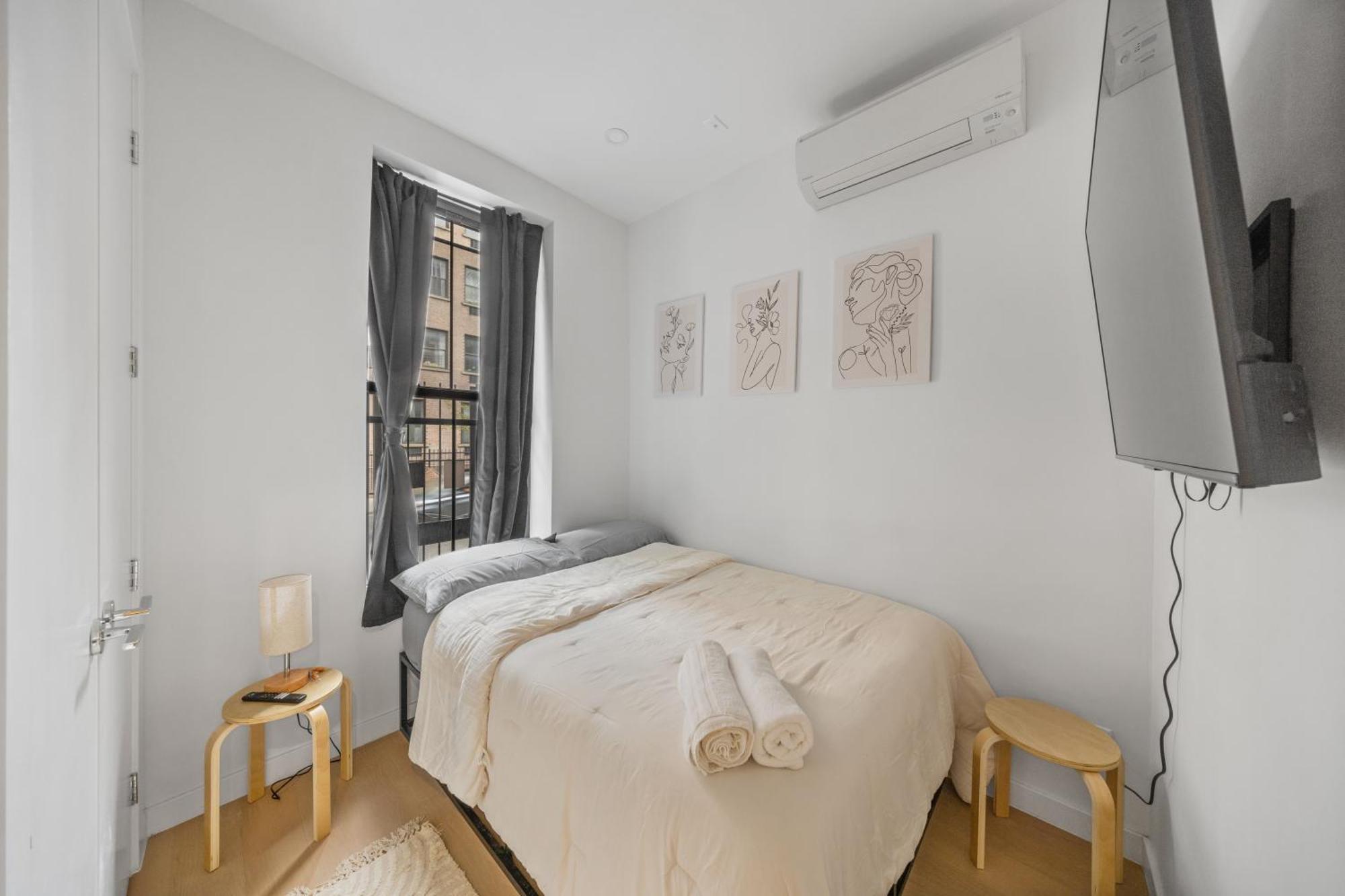 Private With Shared Bathroom At An By Times Square Apartment